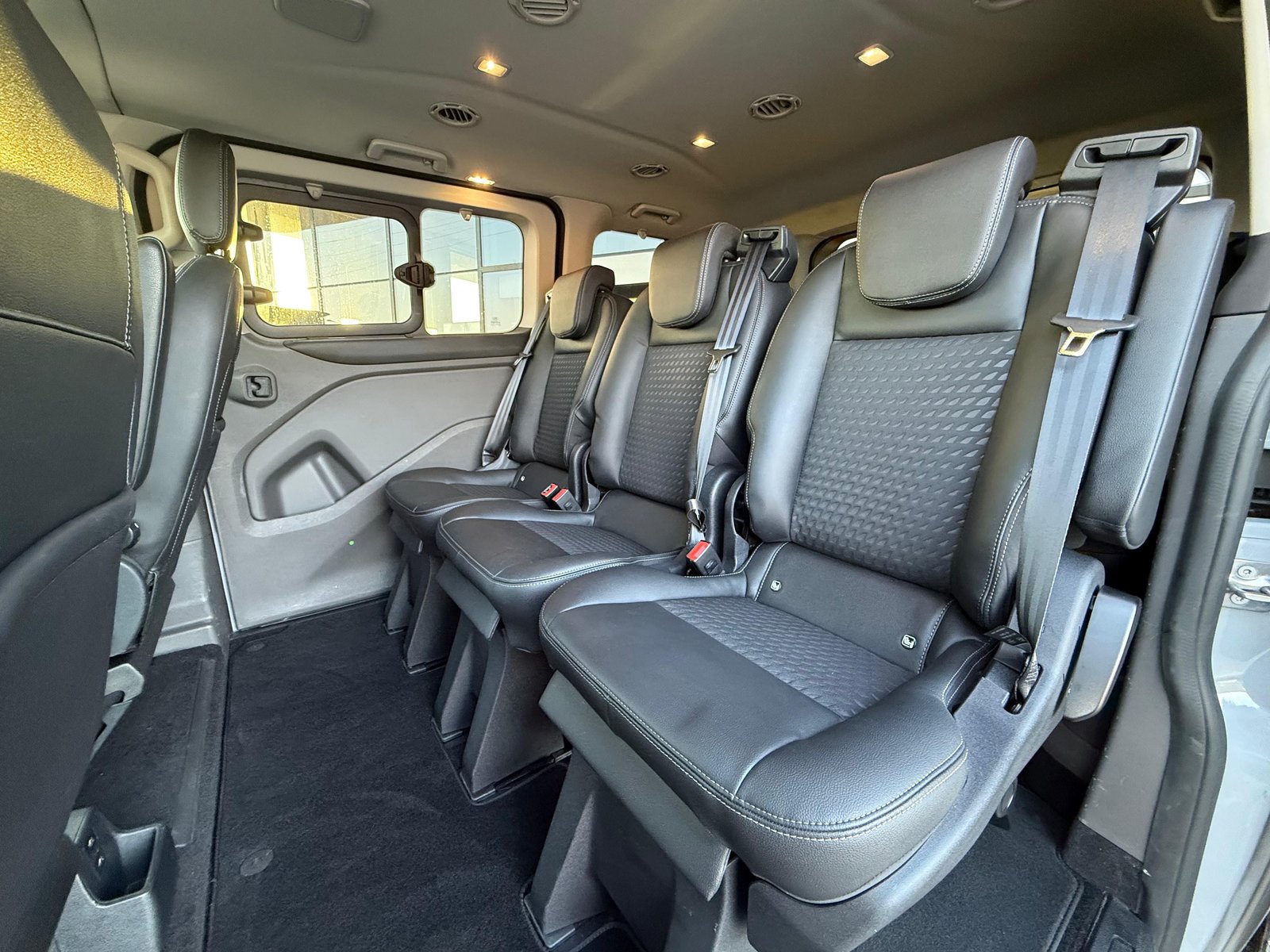 FORD Tourneo Custom 320 L1H1 Sport A, Diesel, Occasion / Utilisé, Automatique - 7