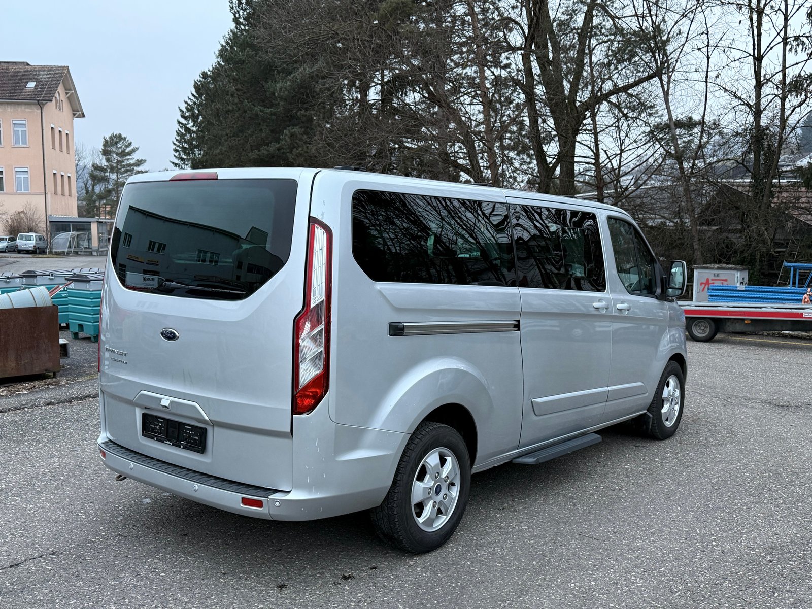 FORD Tourneo Custom 300 L2H1 Titanium, Diesel, Occasion / Utilisé, Manuelle - 3
