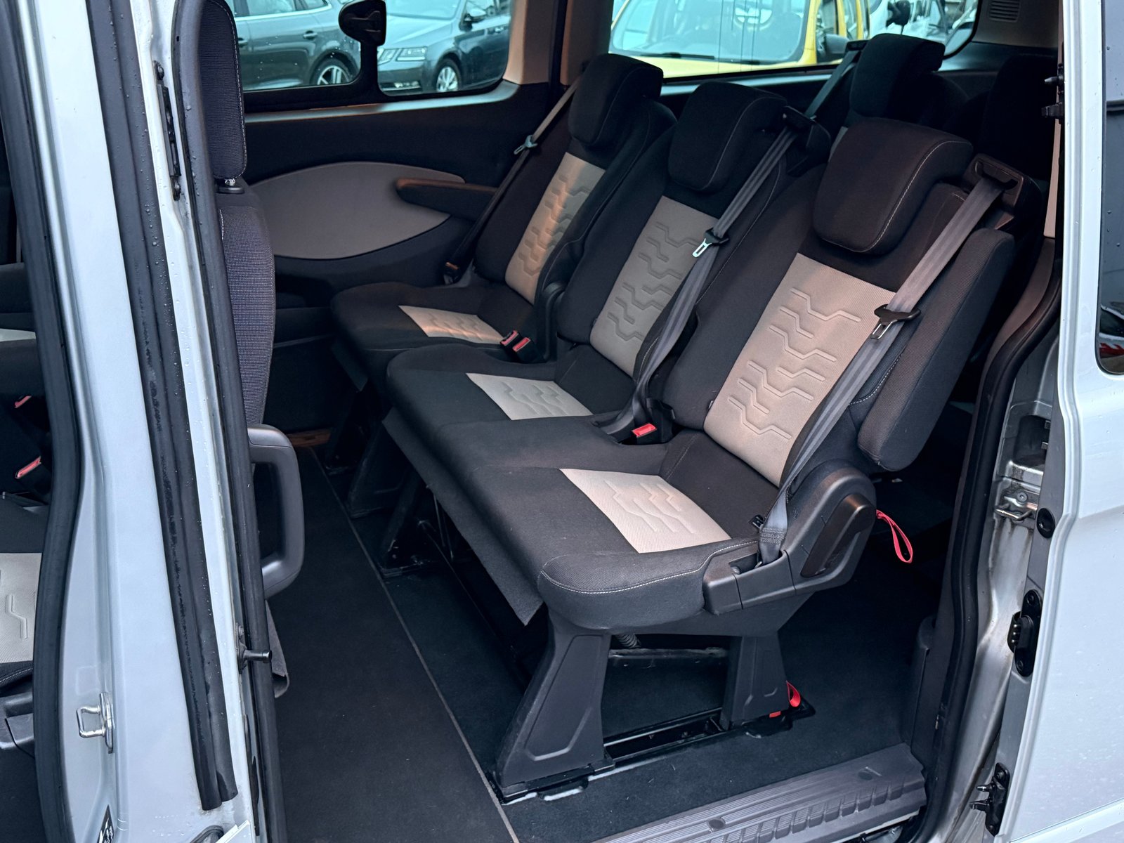 FORD Tourneo Custom 300 L2H1 Titanium, Diesel, Occasion / Utilisé, Manuelle - 6