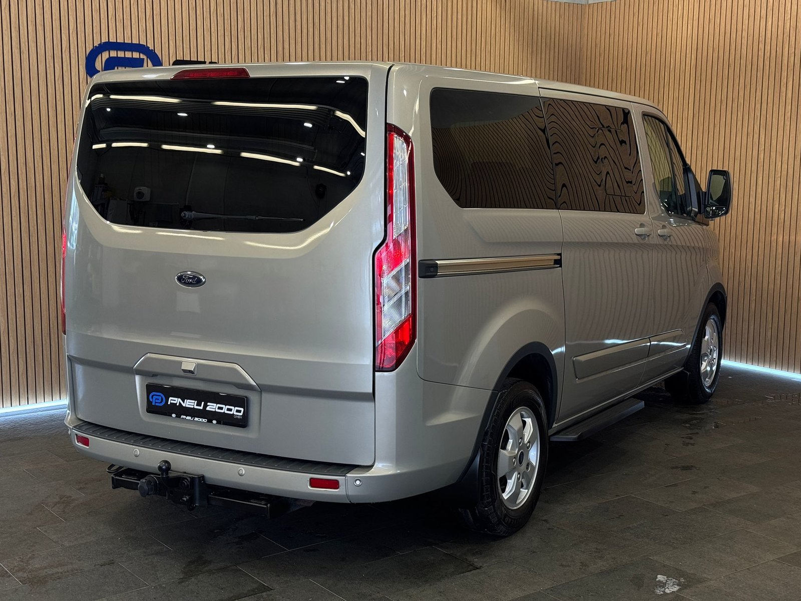 FORD Tourneo Custom 310 L1H1 Titanium SelectShift A, Diesel, Occasion / Gebraucht, Automatik - 5