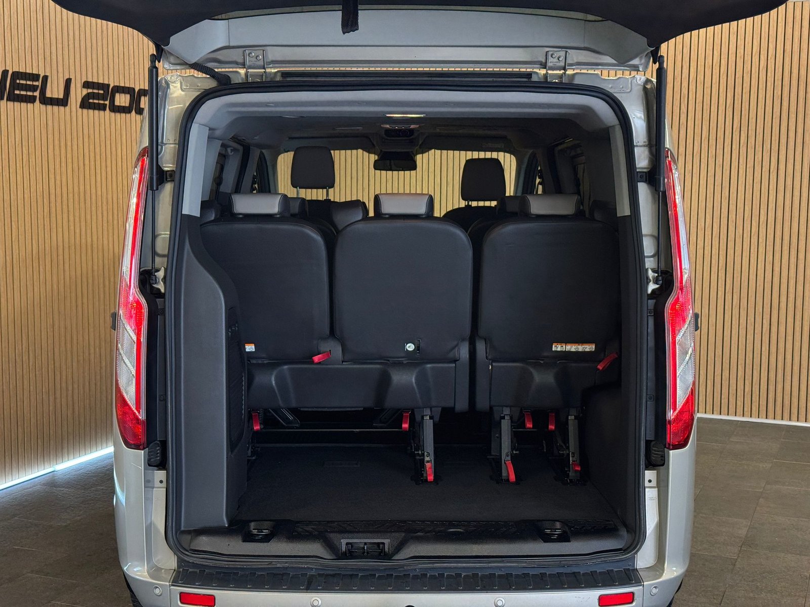FORD Tourneo Custom 310 L1H1 Titanium SelectShift A, Diesel, Occasion / Gebraucht, Automatik - 7