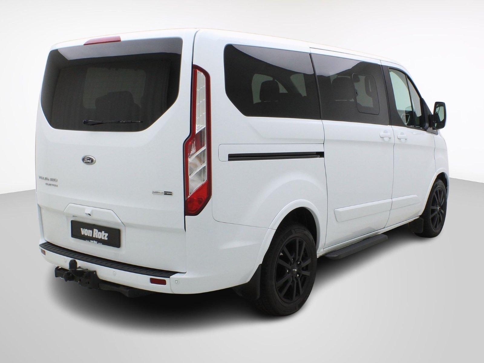 FORD Tourneo Custom 320 L1 MHEV Titanium, Mild-Hybrid Diesel/Electric, Second hand / Used, Manual - 5