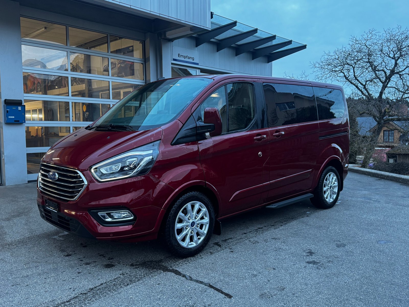 FORD Tourneo Custom 320 L1H1 Titanium A
