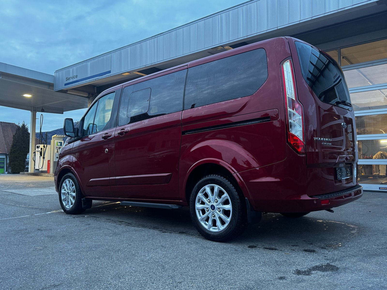 FORD Tourneo Custom 320 L1H1 Titanium A, Diesel, Occasion / Utilisé, Automatique - 4