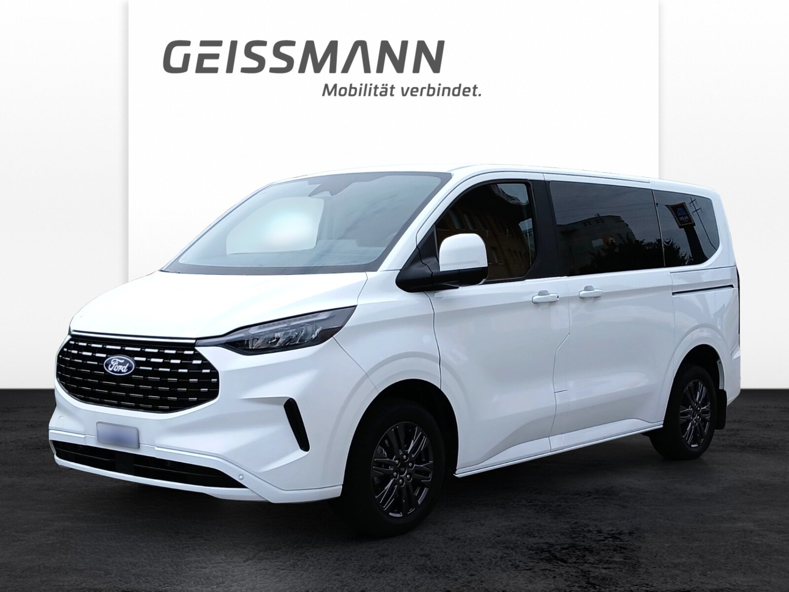 FORD Tourneo Custom Bus 320 L1 2.0 EcoBlue 170 Titanium 4x4