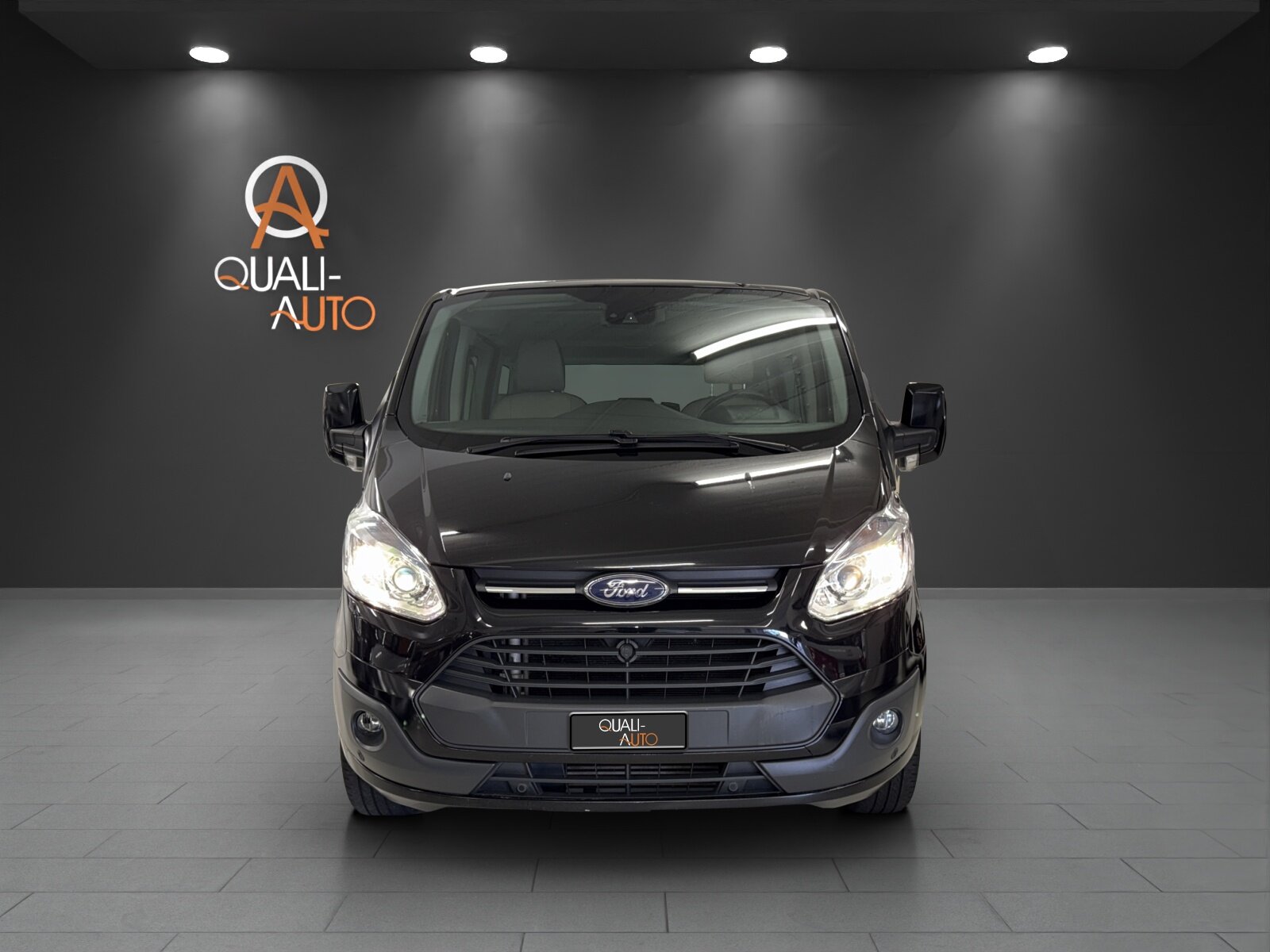 FORD Tourneo Custom 300 L1H1 Titanium, Diesel, Occasion / Utilisé, Manuelle - 2