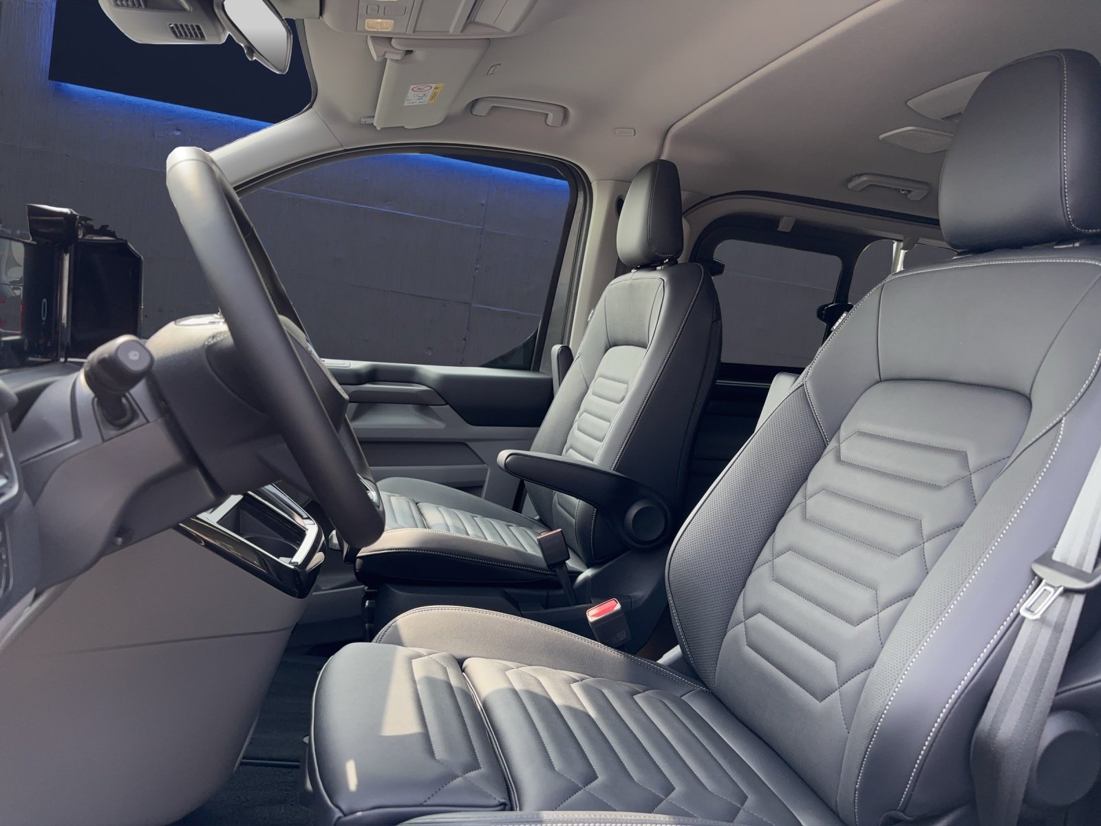 FORD Tourneo Custom Bus 320 L1 2.0 EcoBlue 170 PS Titanium X AUTO, Diesel, Vorführwagen, Automatik - 7