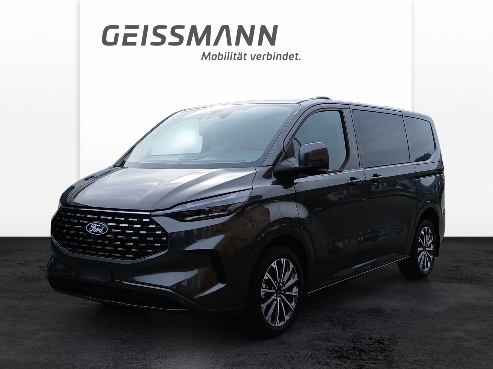 FORD Tourneo Custom Bus 320 L1 2.0 EcoBlue 170 Titanium X
