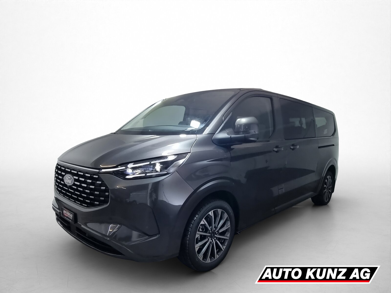 FORD Tourneo Custom Titanium X L2H1 8-Plätzer