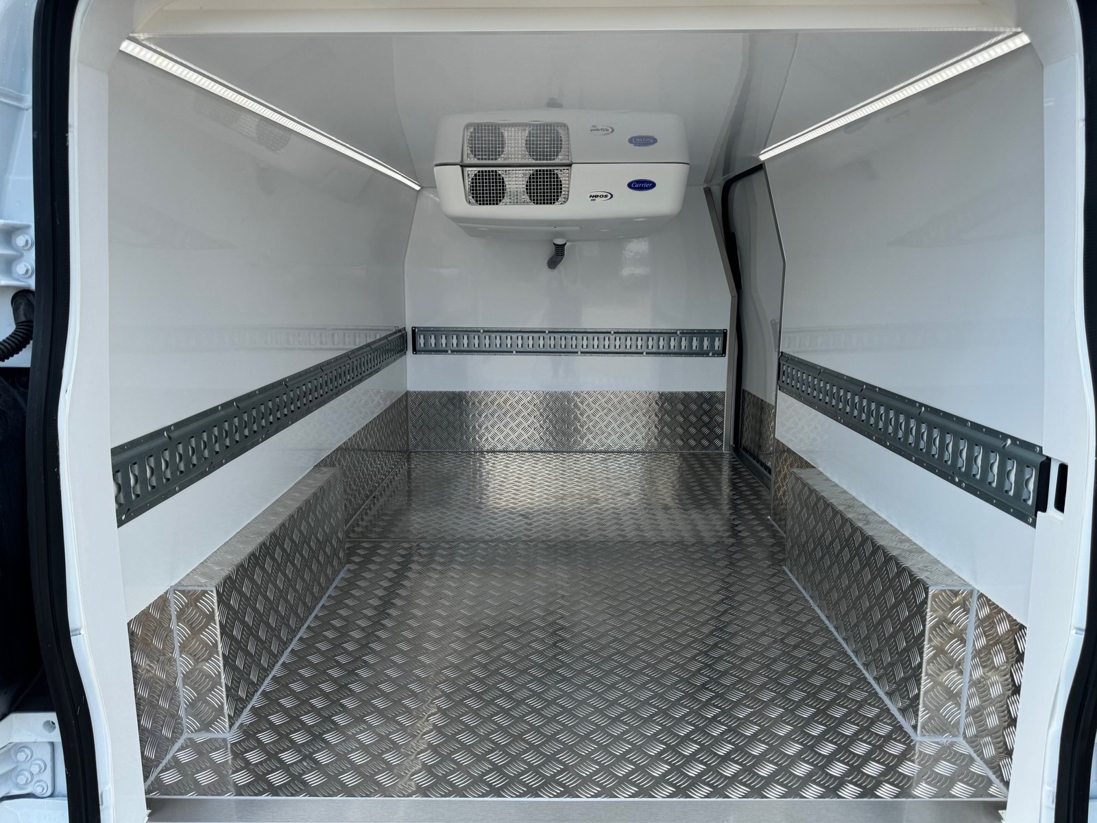FORD L2H1 4x4 170PsTrend Automat ,Carrier Kühlfahrzeug, Diesel, Neuwagen, Automatik - 5