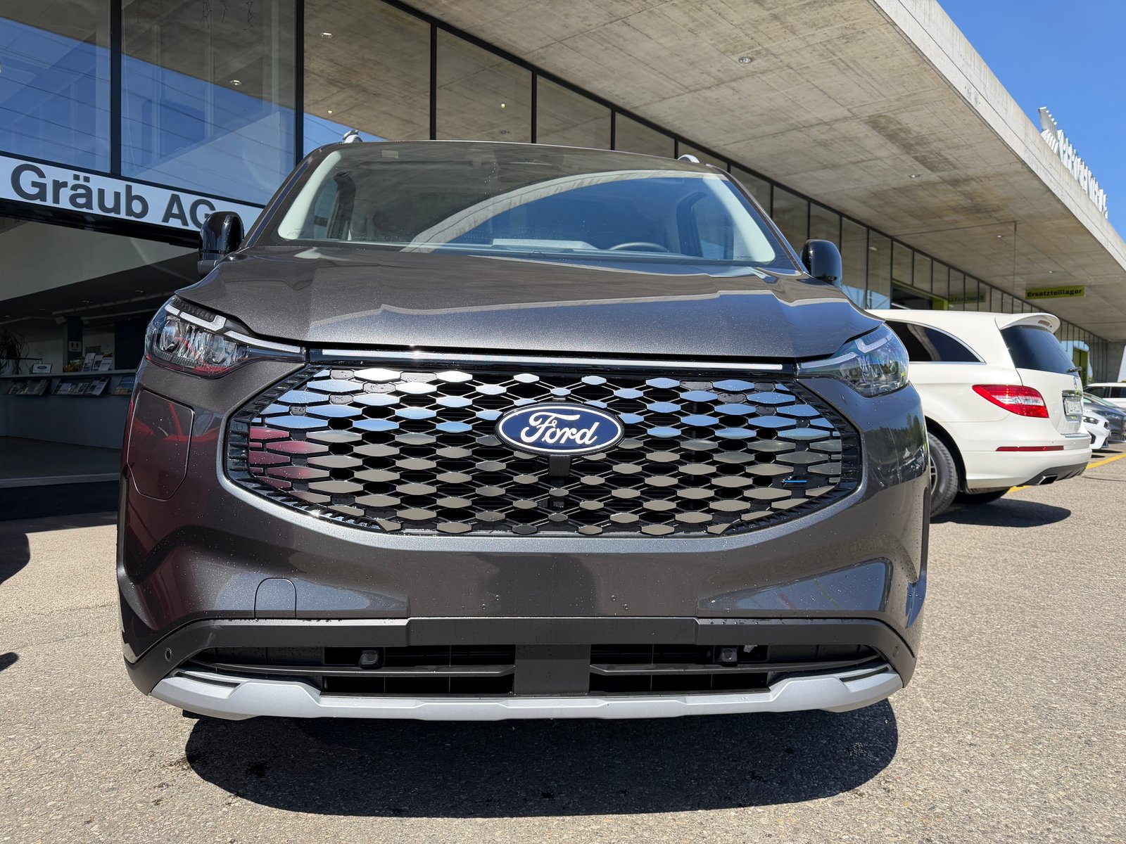FORD Tourneo Bus 340 L1H1 65kWh Active, Electric, New car, Automatic - 2