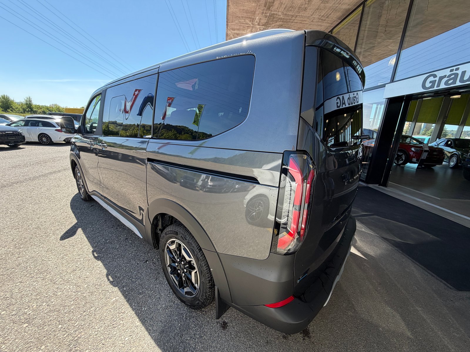 FORD Tourneo Bus 340 L1H1 65kWh Active, Electric, New car, Automatic - 5
