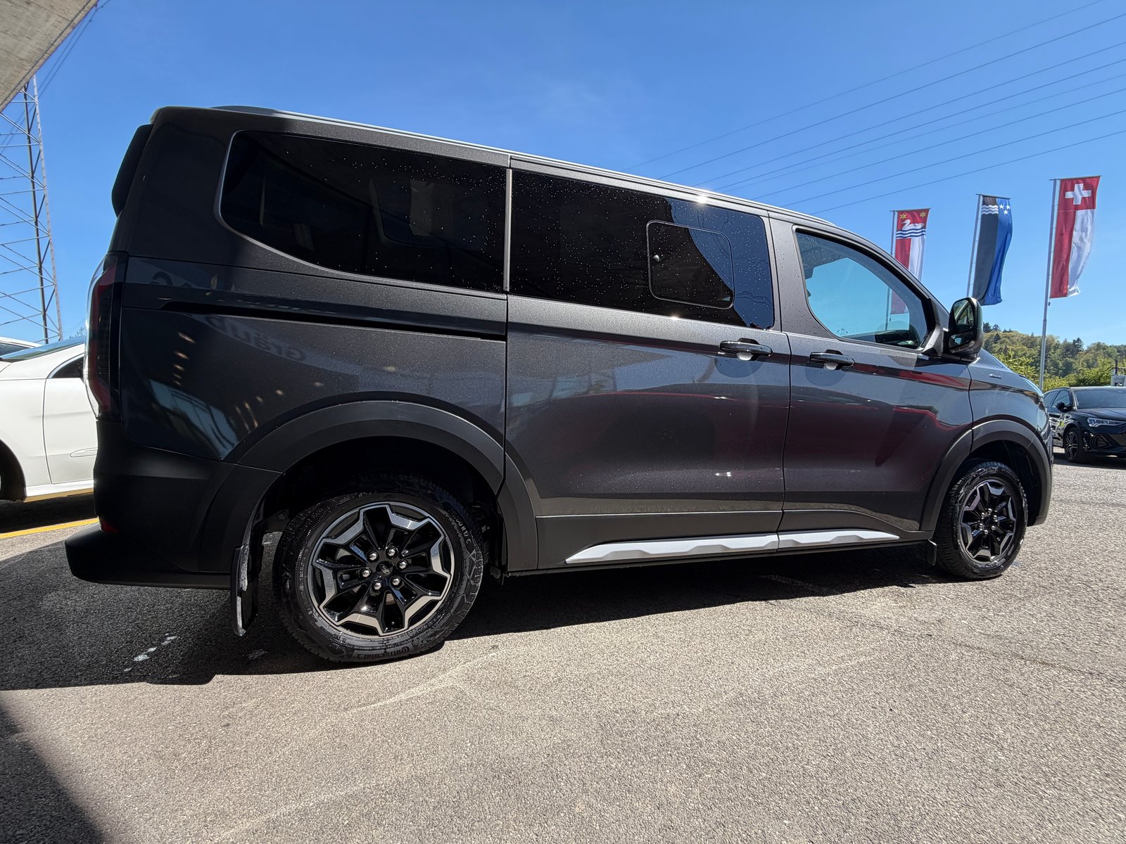 FORD Tourneo Bus 340 L1H1 65kWh Active, Electric, New car, Automatic - 7