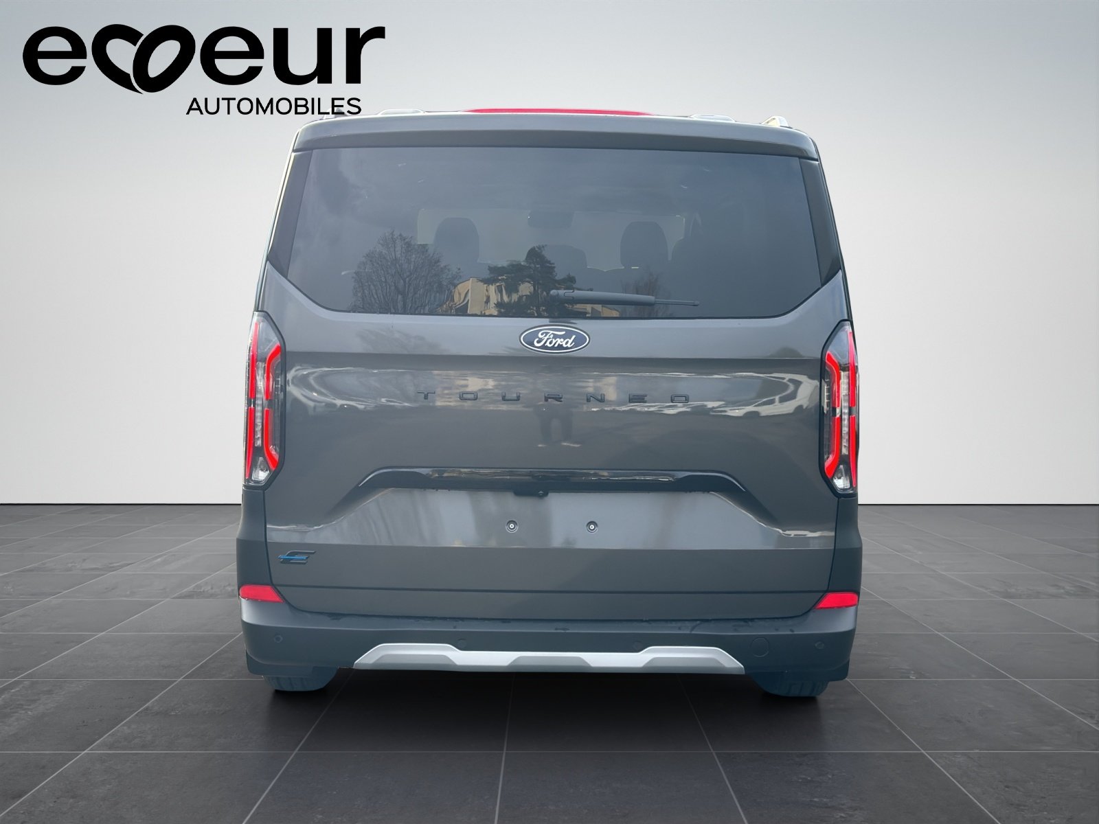 FORD Tourneo Bus 340 L2H1 82,5kWh Active, Électrique, Voiture nouvelle, Automatique - 4