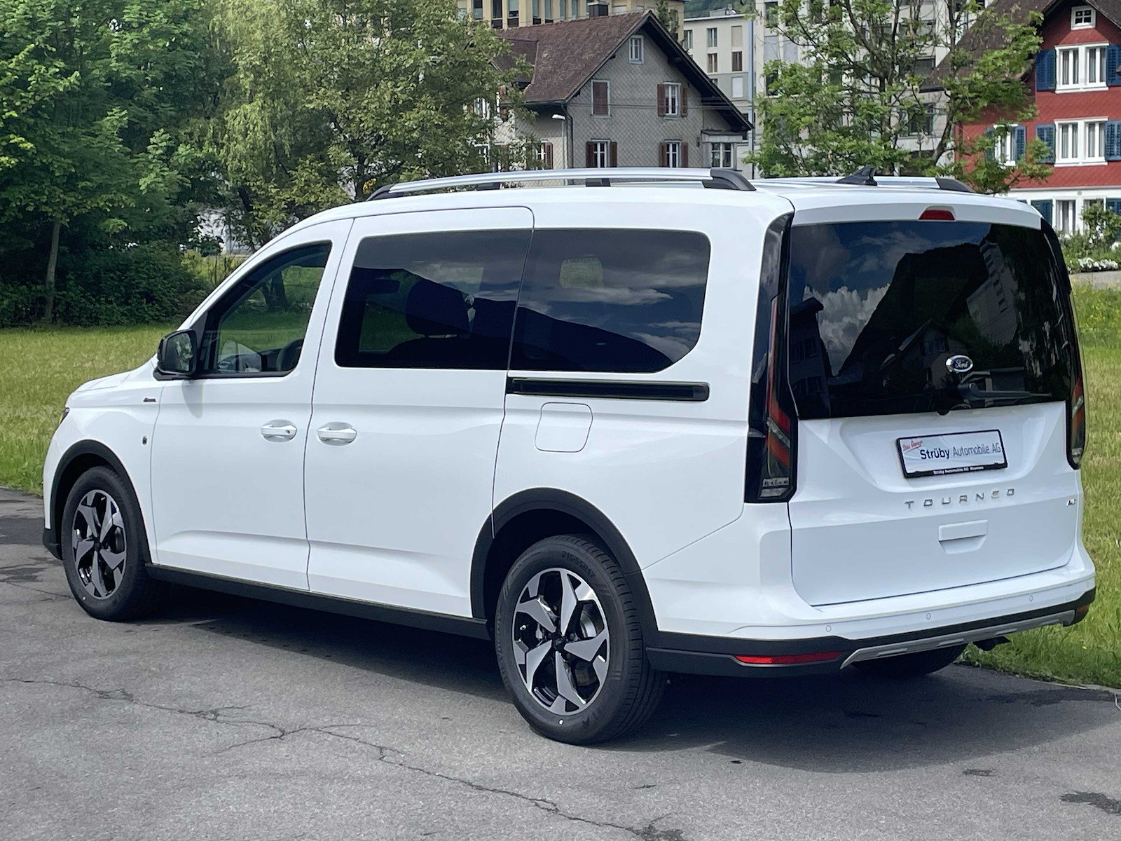 FORD Tourneo Grand Connect 2.0 EcoBlue 122PS Active 4x4, Diesel, Voiture nouvelle, Manuelle - 4