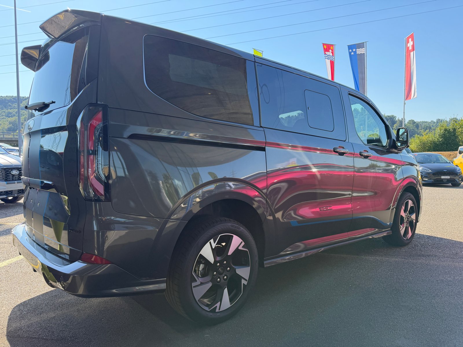 FORD Tourneo Bus 320 L1H1 Sport Automat 4x4, Diesel, Voiture nouvelle, Automatique - 6