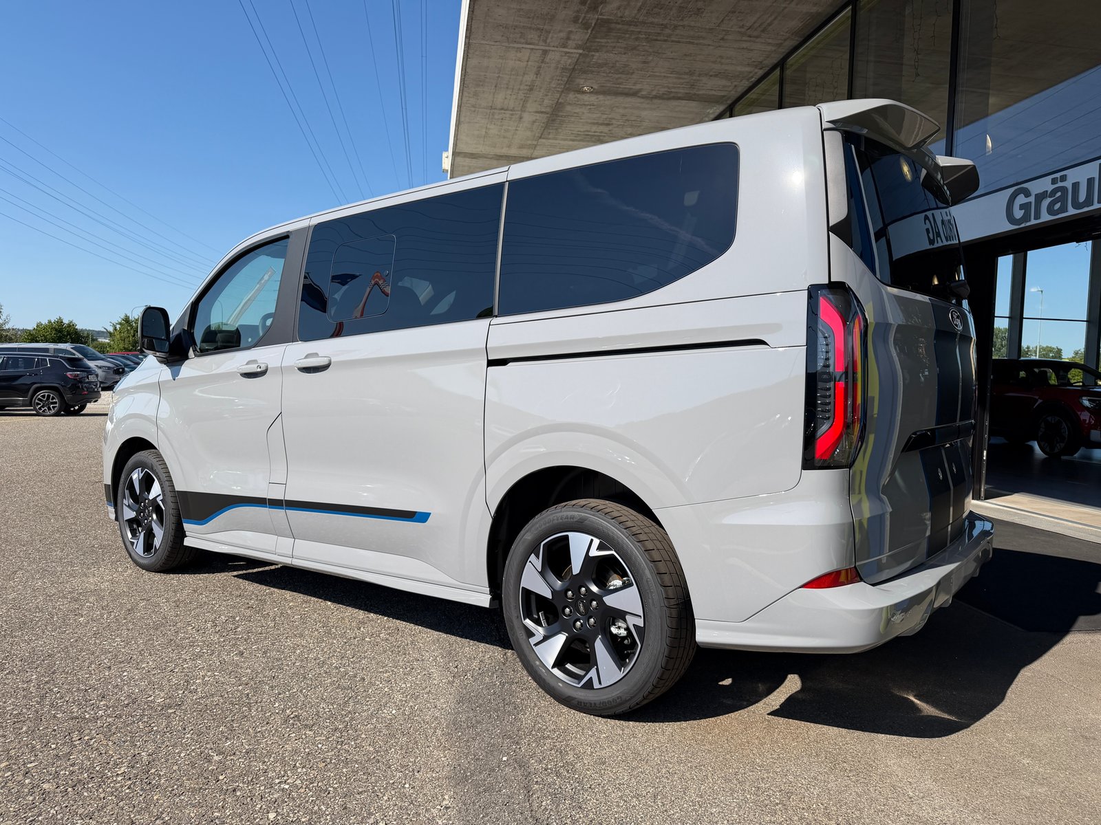 FORD Tourneo Bus 320 L1H1 Sport Automat 4x4, Diesel, Auto nuove, Automatico - 5