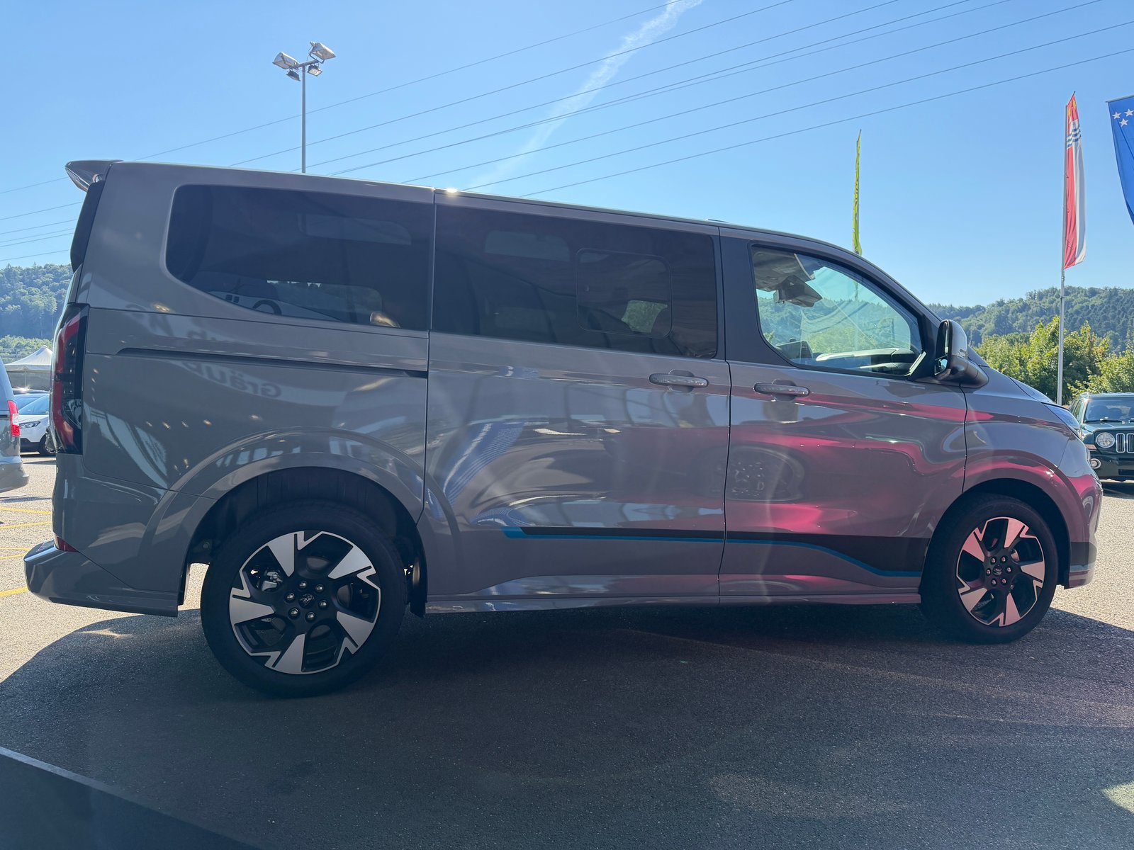 FORD Tourneo Bus 320 L1H1 Sport Automat 4x4, Diesel, Auto nuove, Automatico - 7