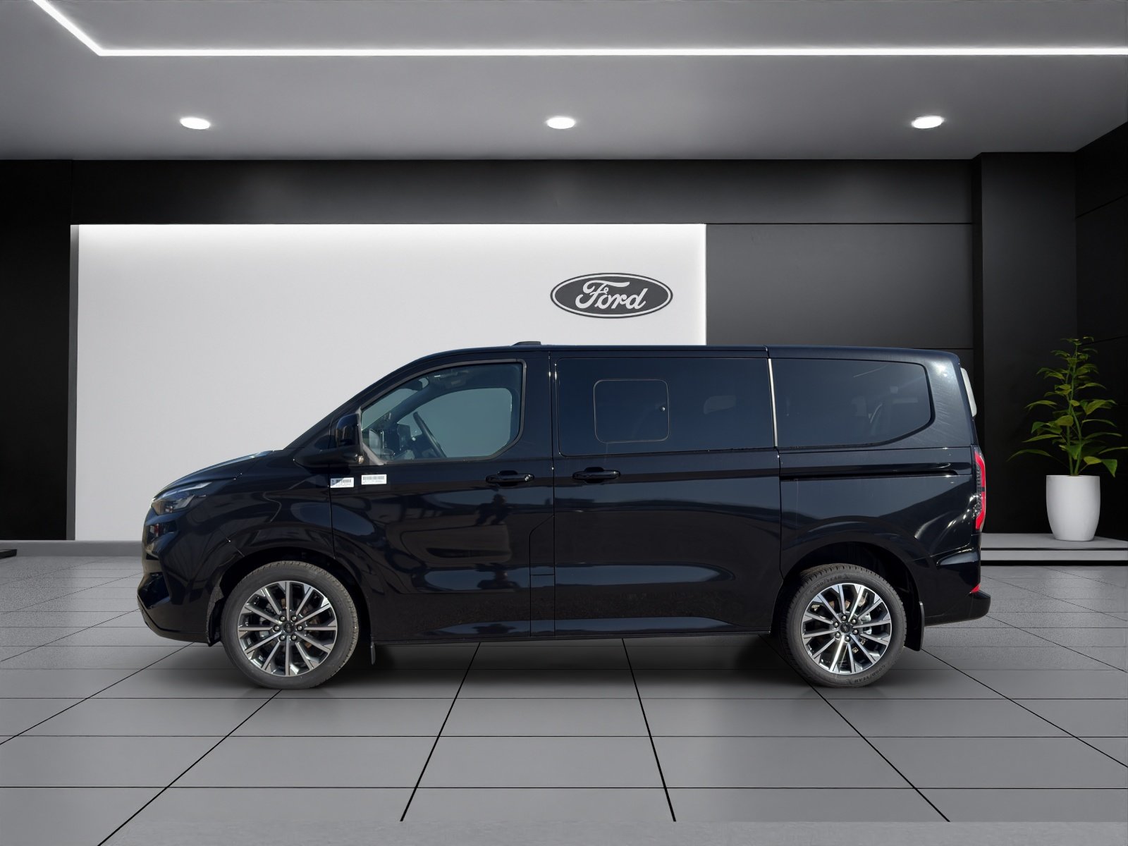 FORD Tourneo Bus 320 L1H1 TitaniumX Automat 4x4, Diesel, Second hand / Used, Automatic - 3