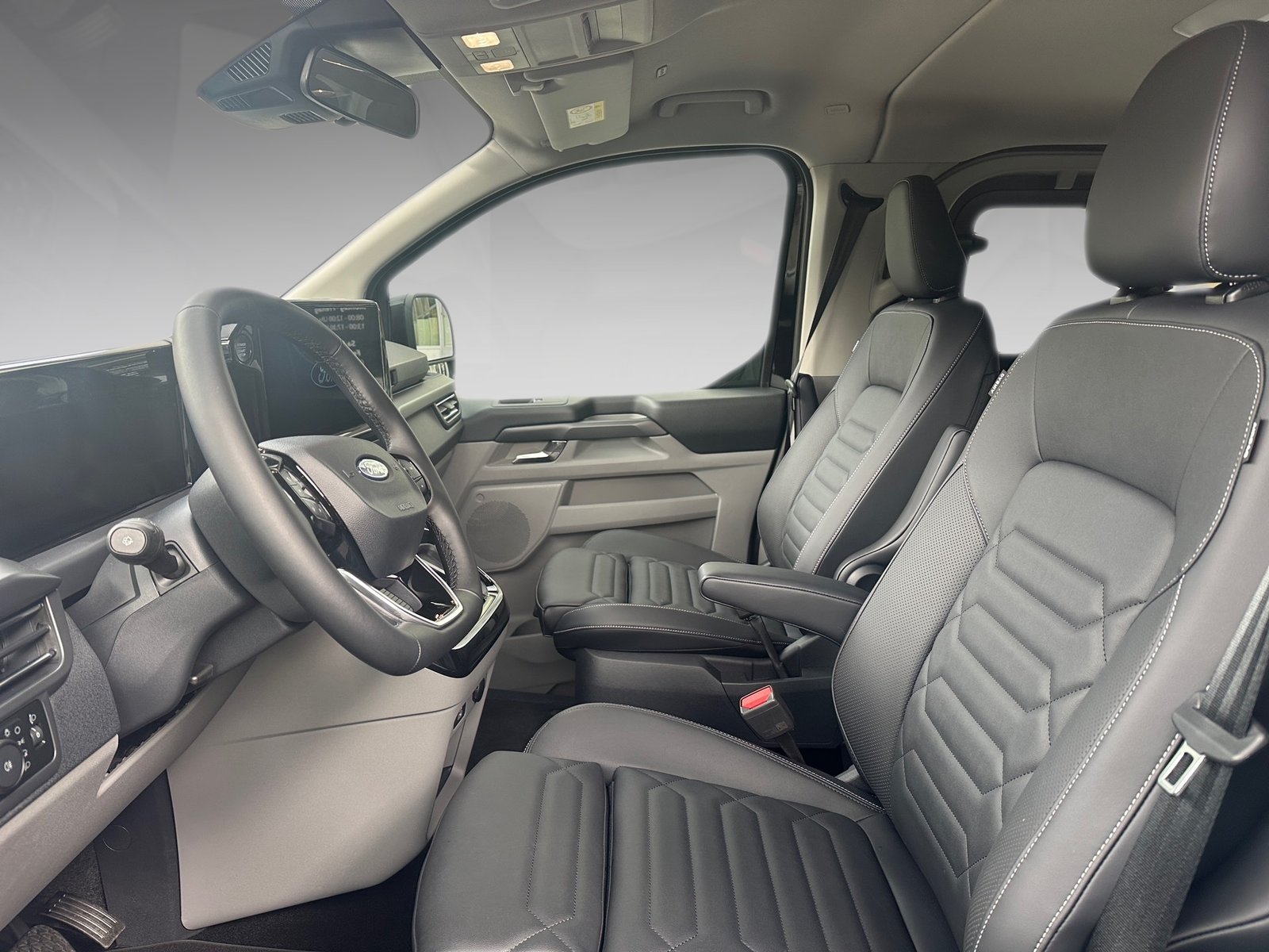 FORD Tourneo Bus 320 L2H1 Titanium Automat 4x4, Diesel, Occasioni / Usate, Automatico - 7