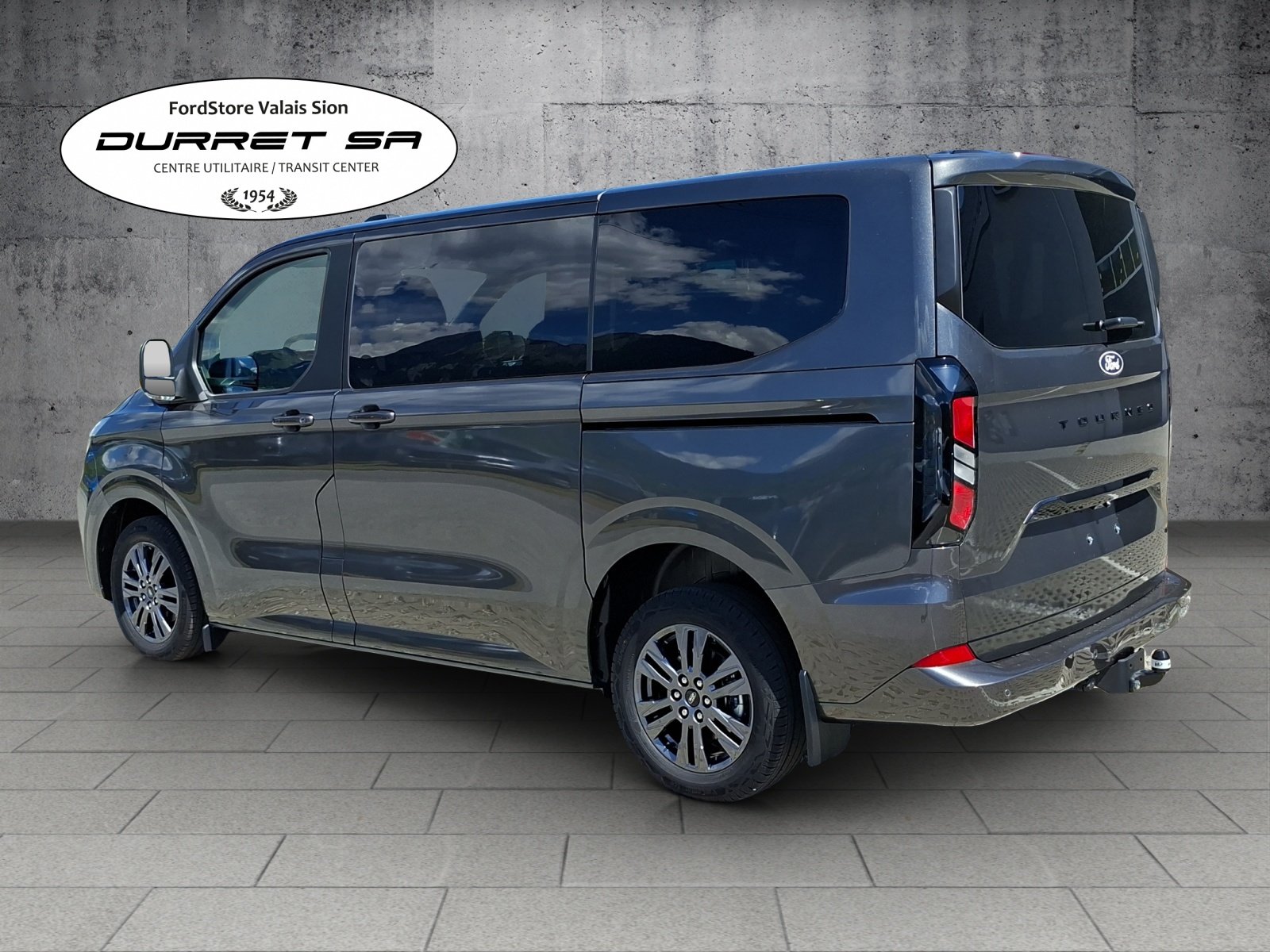 FORD Tourneo Bus 320 L1H1 TitaniumX Automat 4x4, Diesel, Occasioni / Usate, Automatico - 2