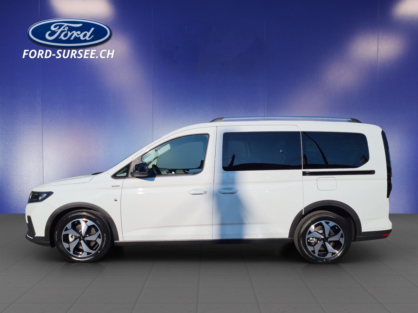 FORD Tourneo Grand Connect 2.0 EcoBlue 122 Active 4x4, Diesel, Ex-demonstrator, Manual - 2