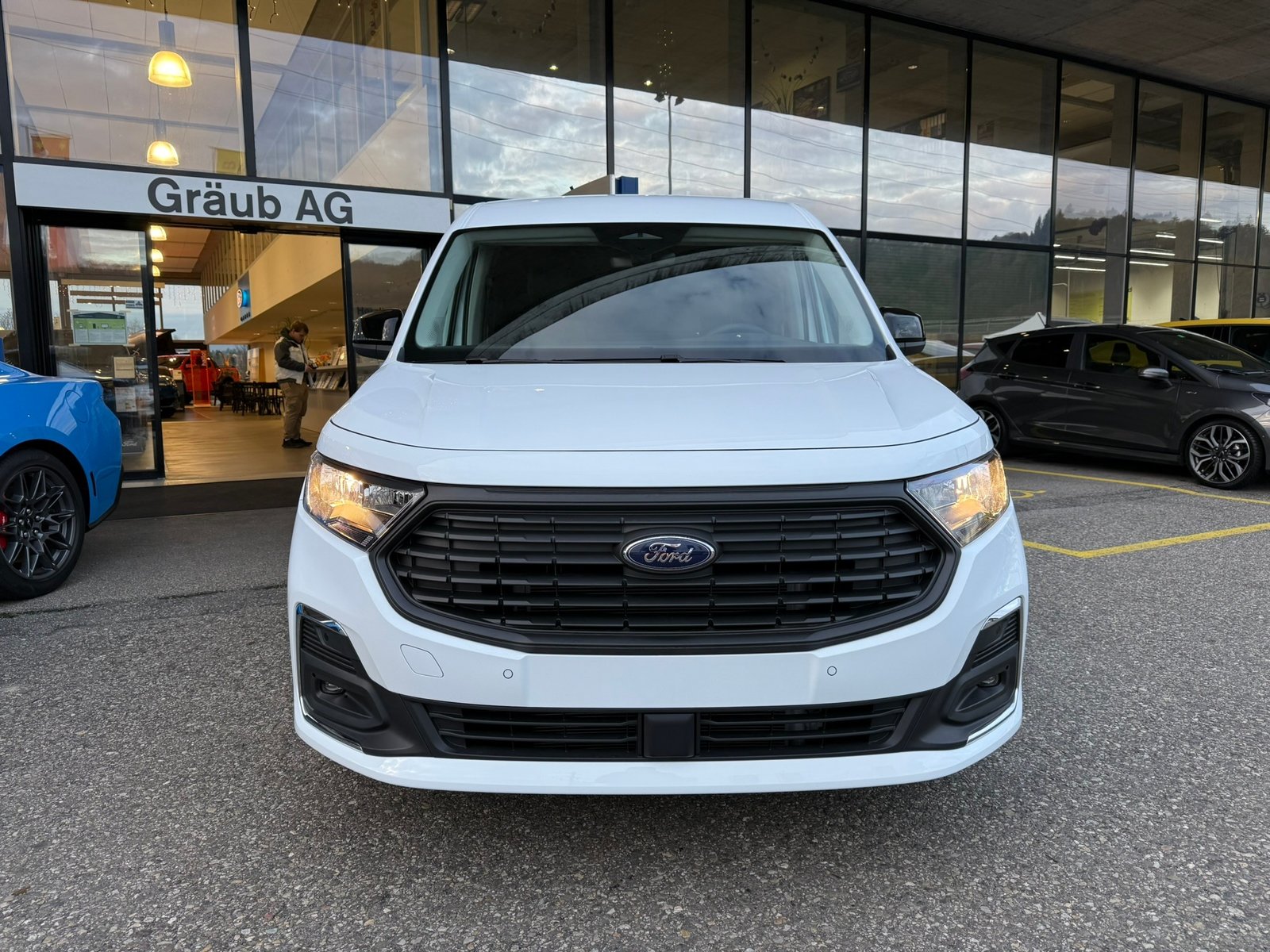FORD Grand Transit Connect Kasten 1.5 EcoBoost PHEV Limited, Plug-in-Hybrid Benzina/Elettrica, Auto nuove, Automatico - 2