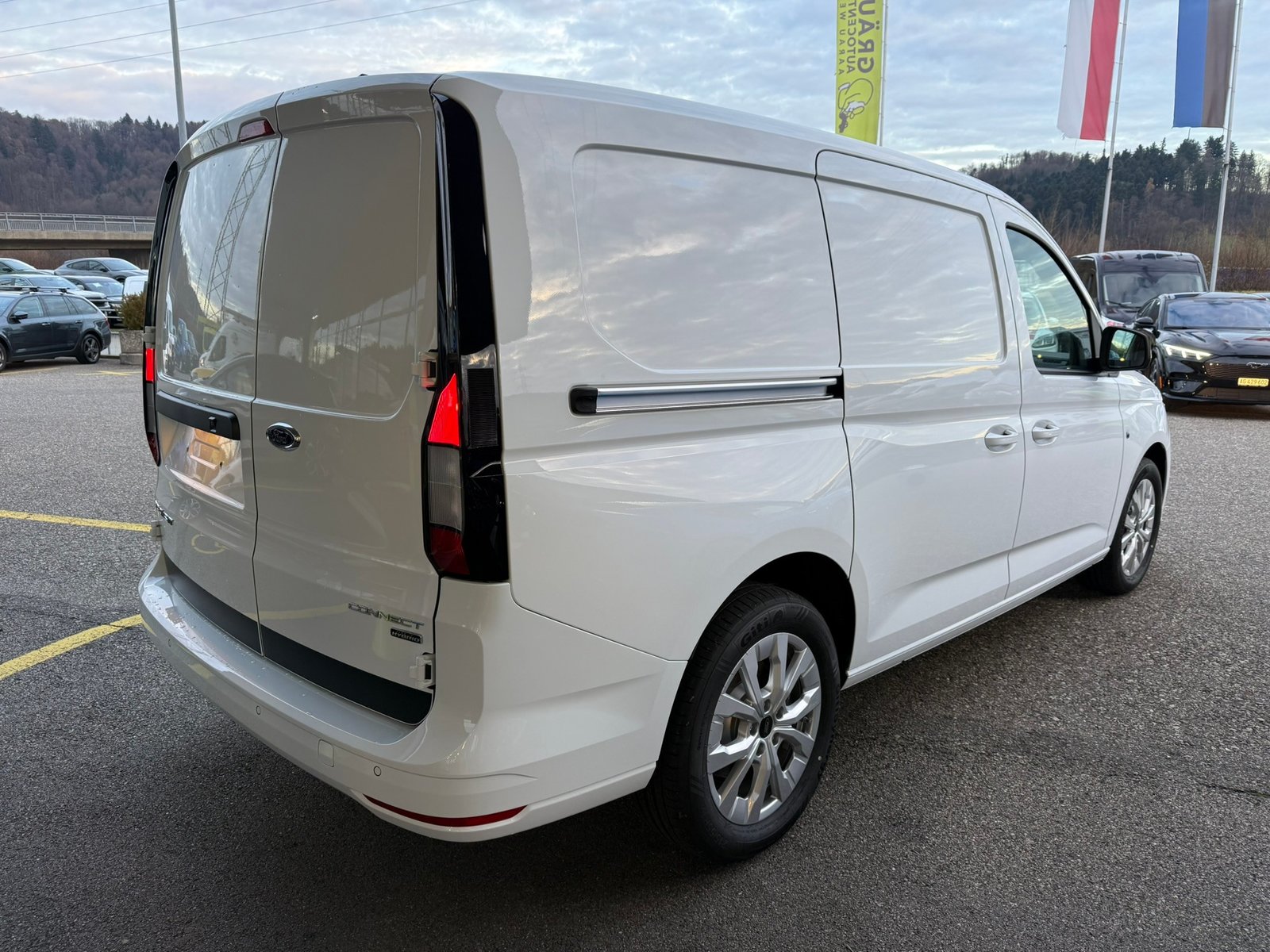 FORD Grand Transit Connect Kasten 1.5 EcoBoost PHEV Limited, Plug-in-Hybrid Benzina/Elettrica, Auto nuove, Automatico - 6