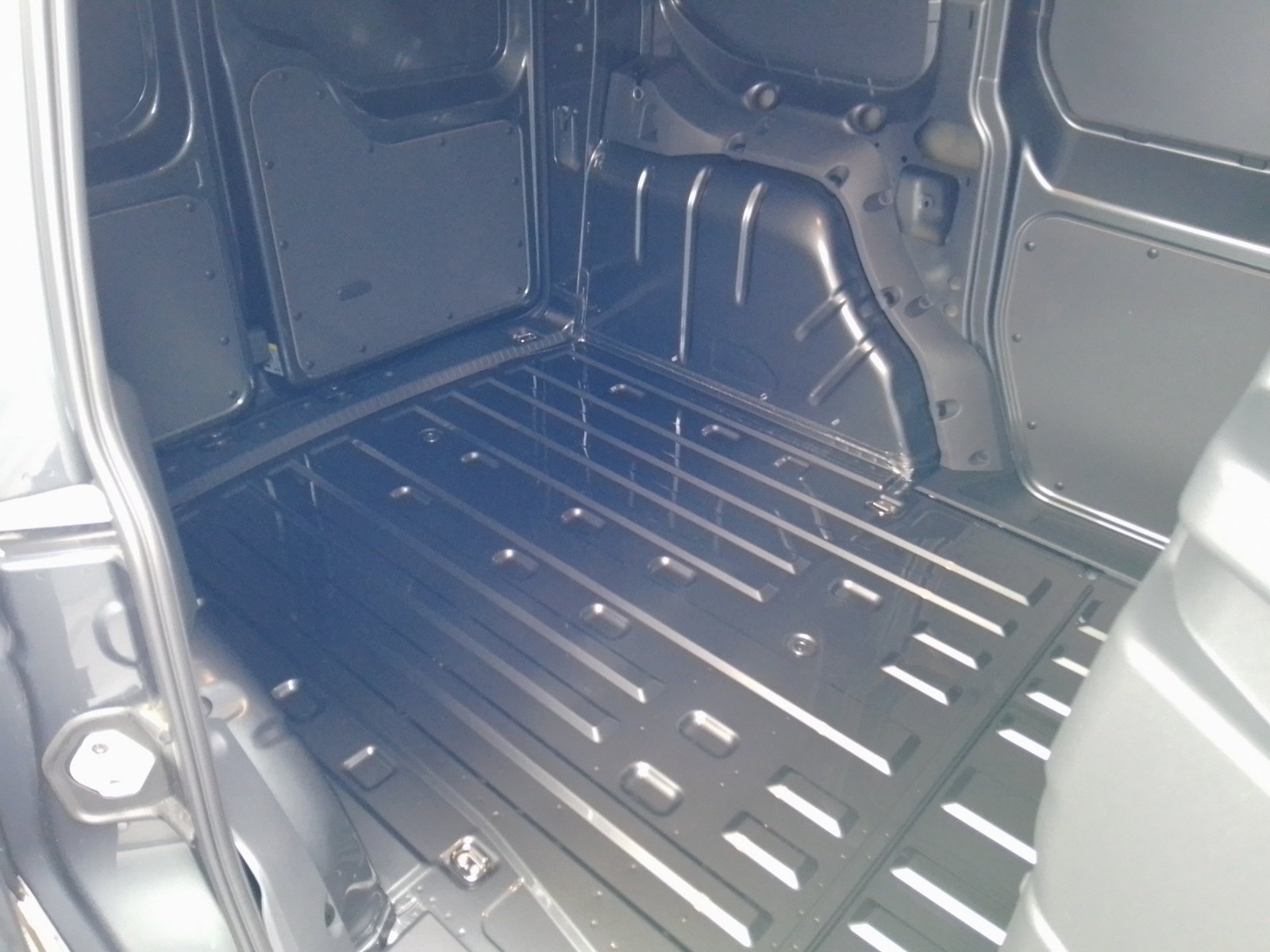 FORD Transit Connect Kaw. 1.5 EcoBoost 150 Trend PHEV, Hybride Rechargeable Essence/Électricité, Voiture nouvelle, Automatique - 7