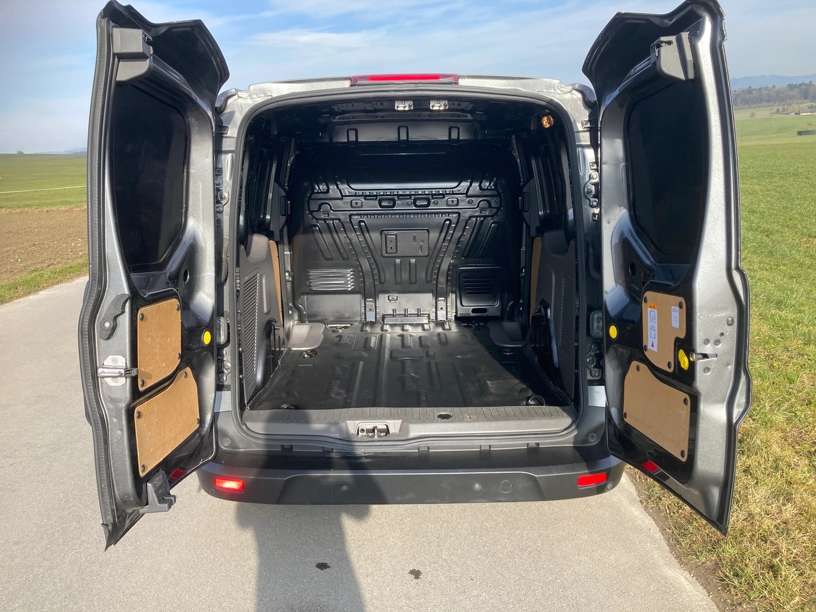 FORD Transit Connect Van T220 1.5 EcoBlue Trend, Diesel, Occasion / Utilisé, Manuelle - 6