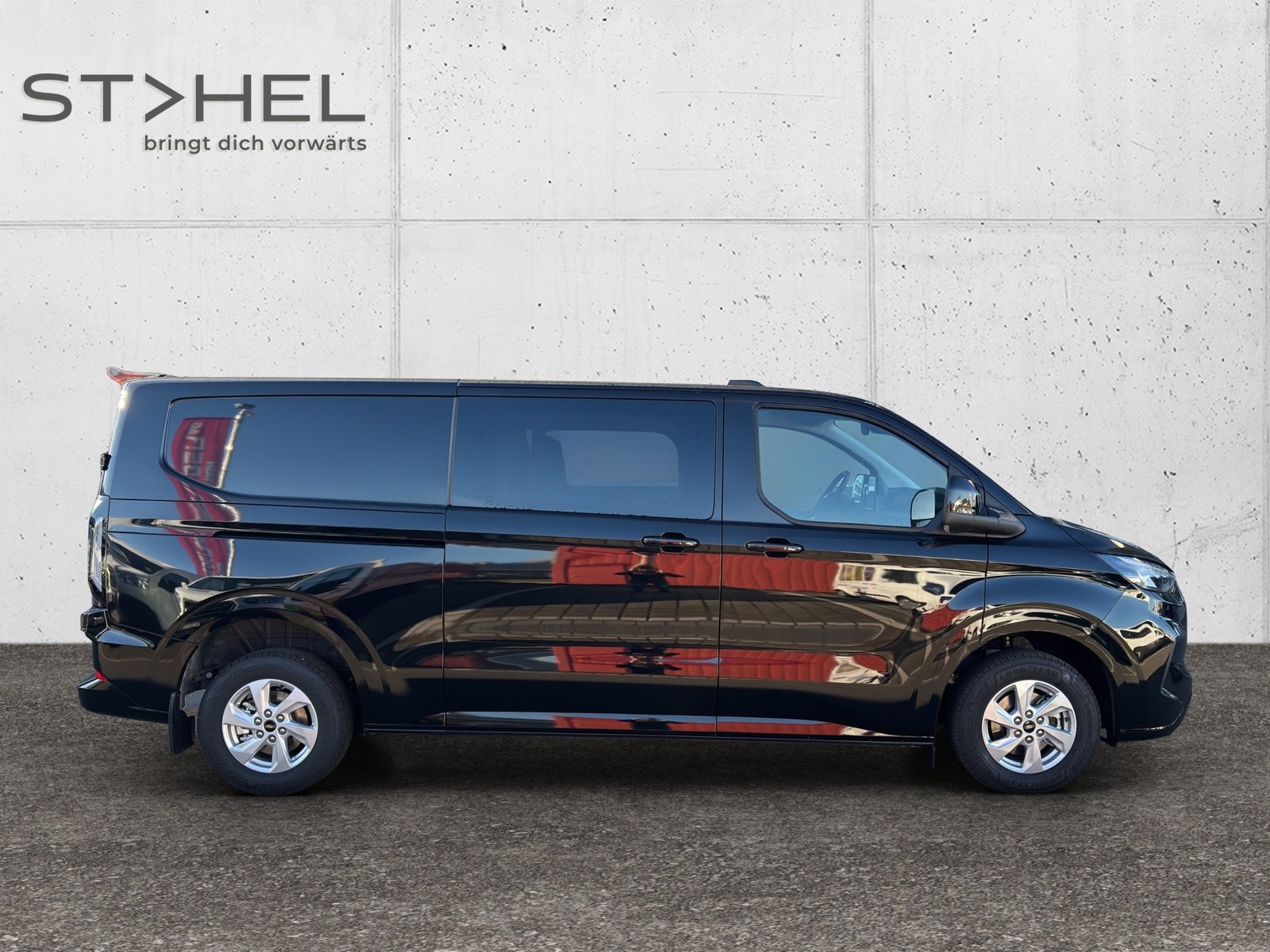FORD Transit C DKab. Van 320 L2 2.0 EcoBlue 136 Limited, Diesel, New car, Automatic - 4