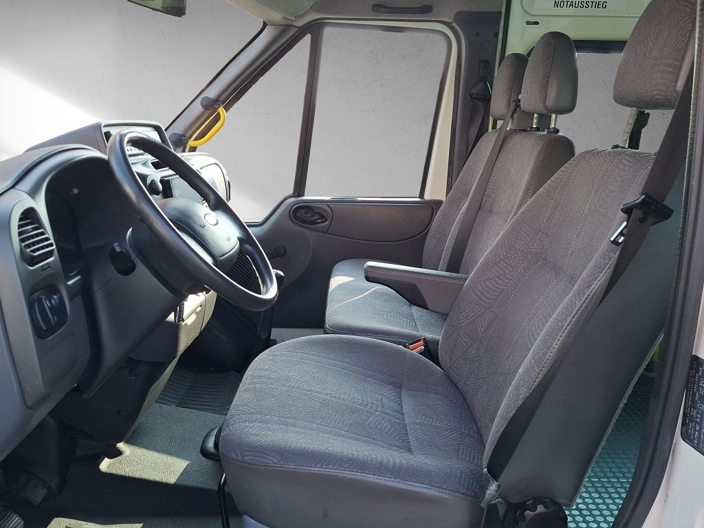 FORD TRANSIT 2.4 TD 90, Diesel, Occasion / Utilisé, Manuelle - 6