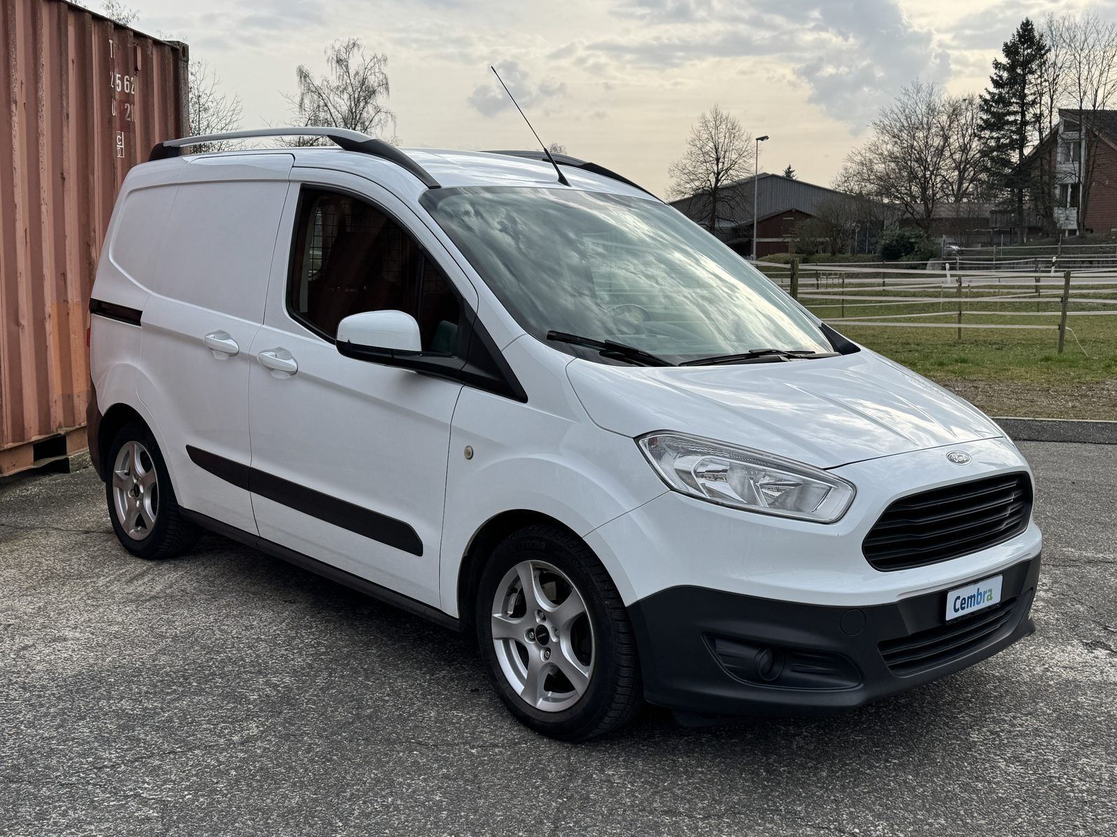 FORD Transit Courier Van 1.0 EcoB Trend, Benzin, Occasion / Gebraucht, Handschaltung - 3