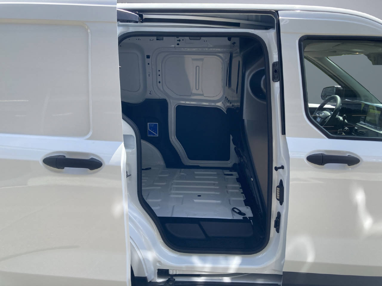 FORD Transit Courier Van 1.0 EcoBoost Trend, Essence, Voiture nouvelle, Automatique - 4