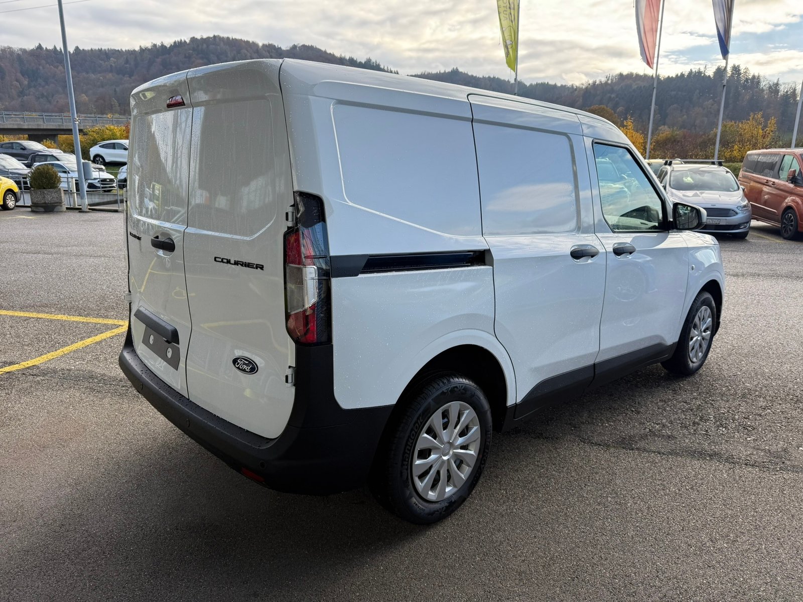FORD Transit Courier Van 1.0 EcoBoost Trend Automat, Petrol, New car, Automatic - 6