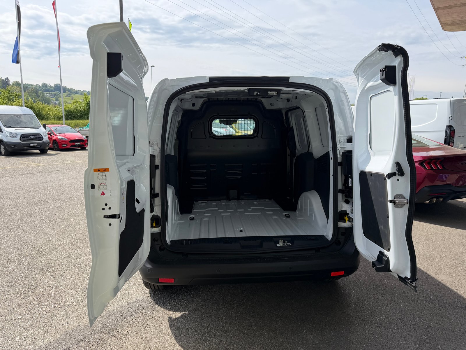 FORD Transit Courier Van 1.0 EcoBoost Trend Automat, Petrol, New car, Automatic - 3