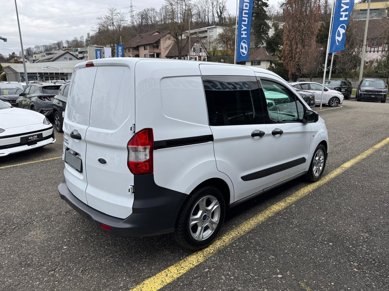 FORD Transit Courier 1.0 Basis, Essence, Occasion / Utilisé, Manuelle - 5