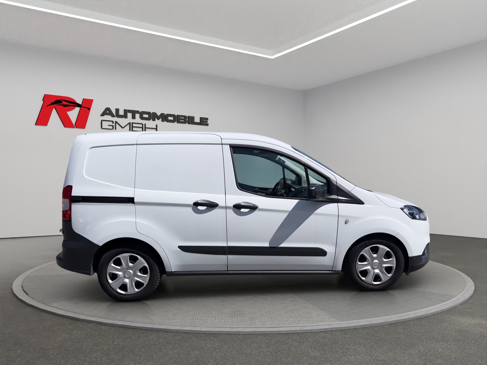 FORD Transit Courier Van 1.5 TDCi Trend, Diesel, Second hand / Used, Manual - 4