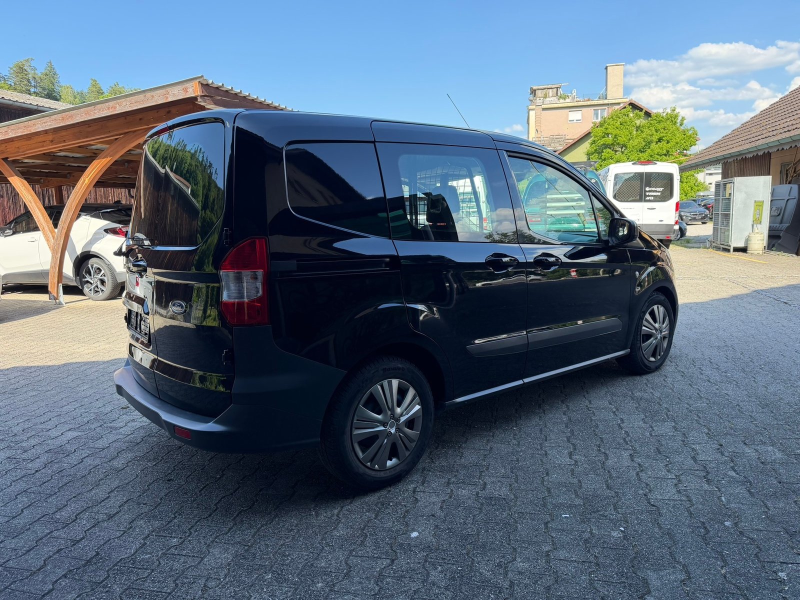 FORD Transit Courier Van 1.0 EcoBoost Ambiente, Essence, Occasion / Utilisé, Manuelle - 4