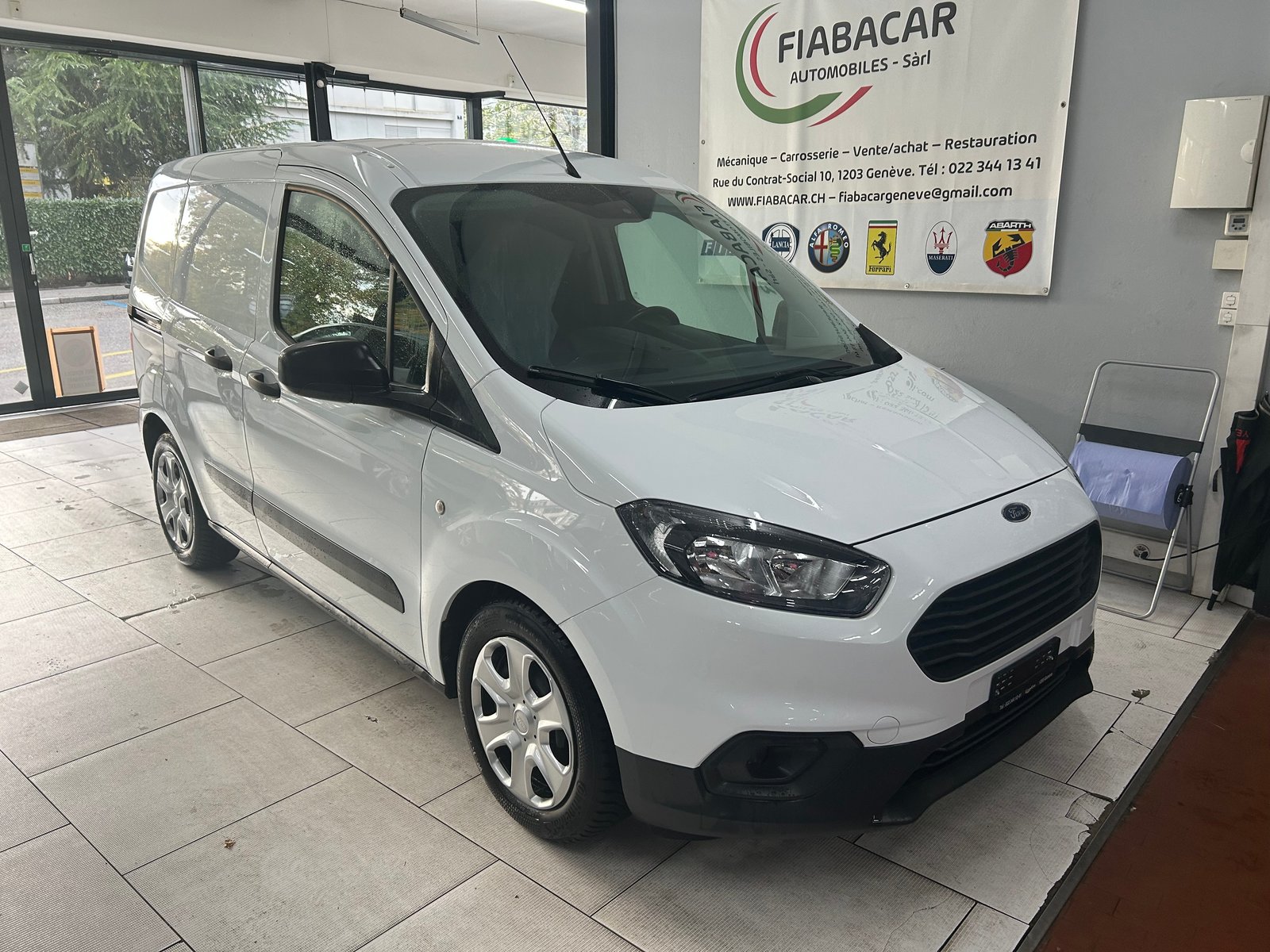 FORD Transit Courier Van 1.0 EcoBoost Trend