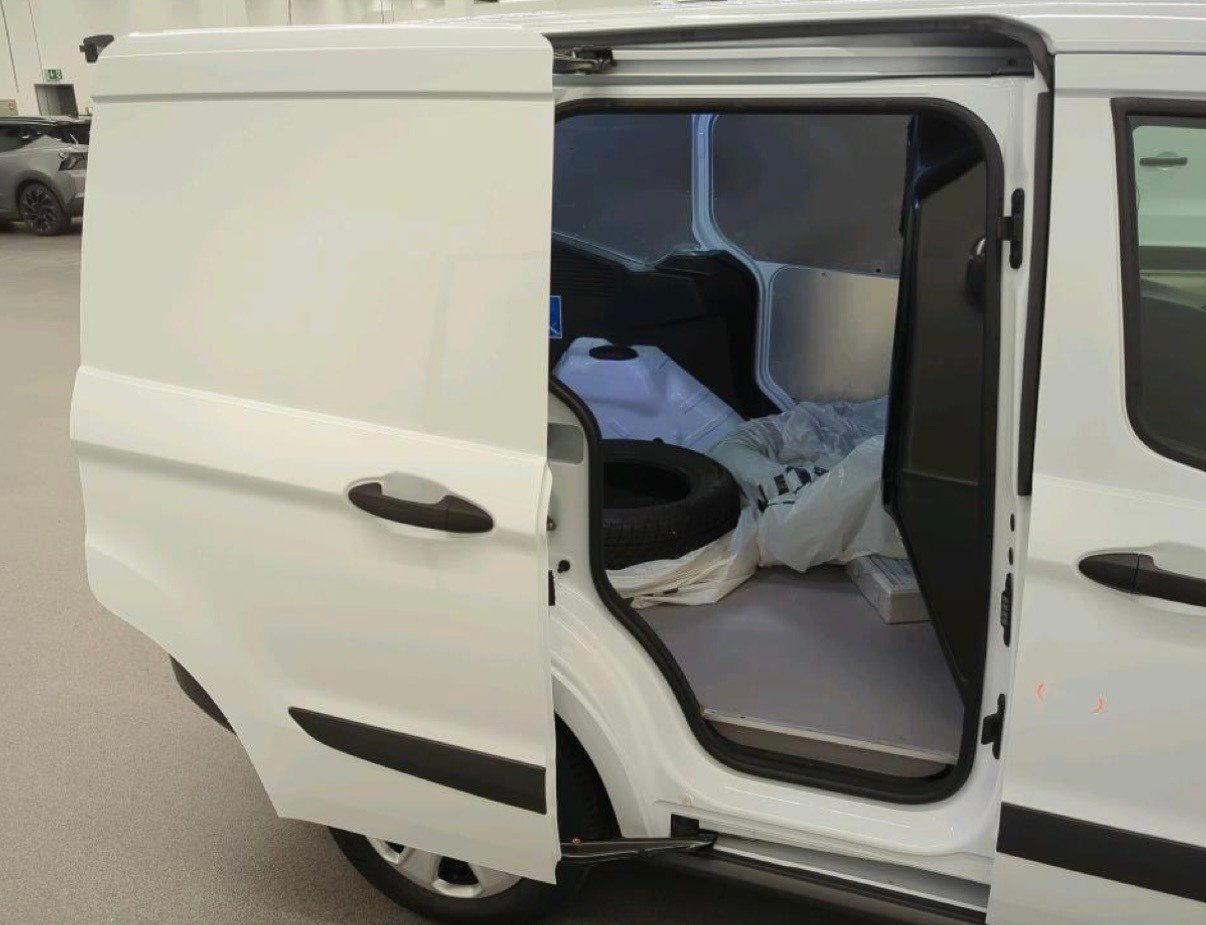 FORD Transit Courier Van 1.5 TDCi Trend ** Ab MFK und Servic, Diesel, Occasion / Utilisé, Manuelle - 6