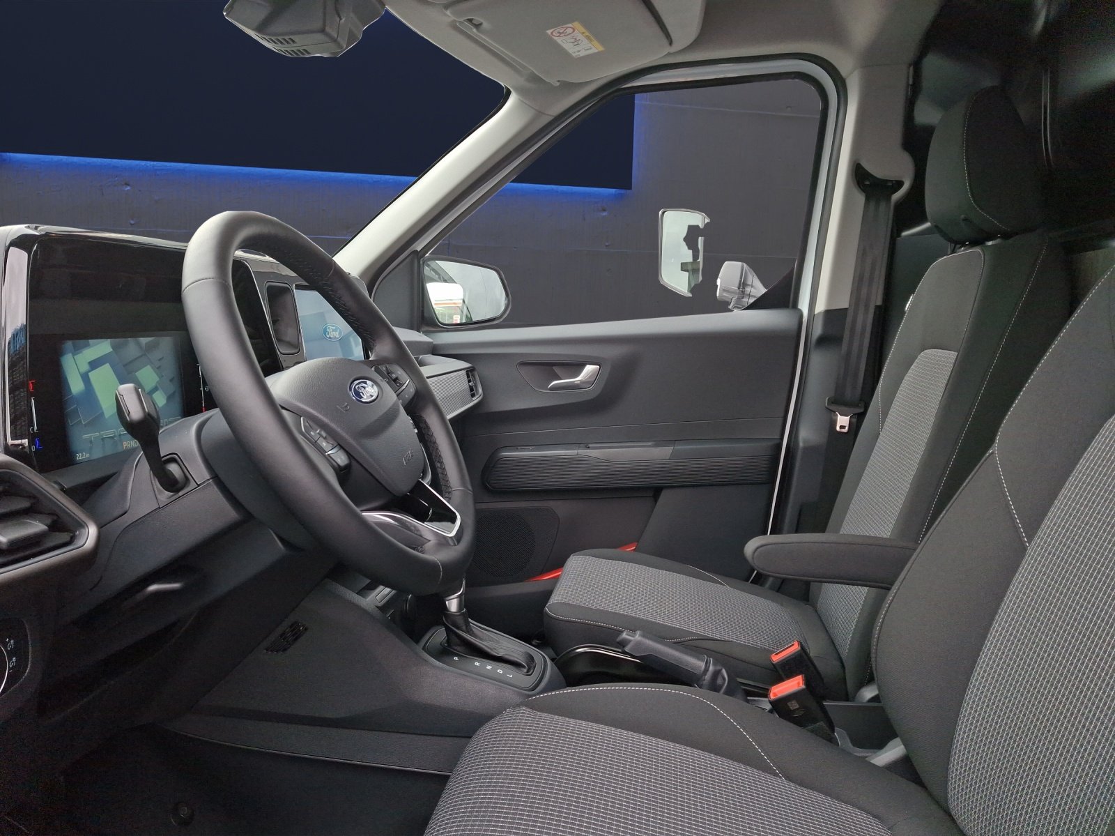 FORD Transit Courier Van 1.0i EcoBoost 125 PS Trend AUTOMAT, Petrol, Ex-demonstrator, Automatic - 7