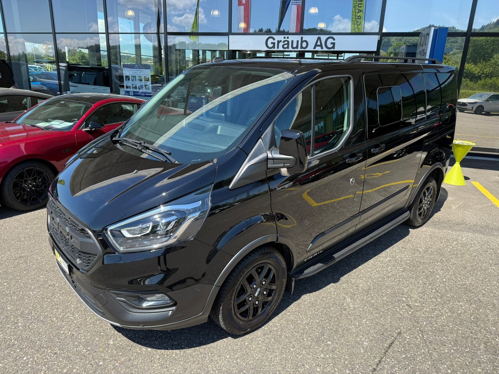 FORD Transit Custom 340 L1H1 Trail HEV2, Mild-Hybrid Diesel/Electric, Second hand / Used, Manual - 3