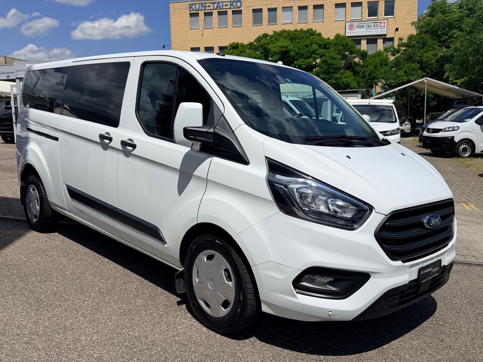 FORD Transit Custom 320 L2H1 Trend