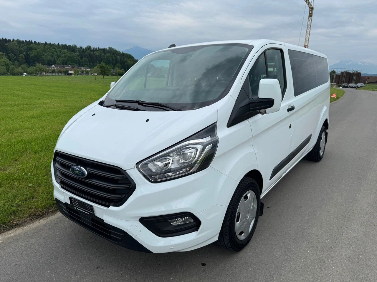 FORD Transit Custom 320 L2H1 Trend 9 Plätzer