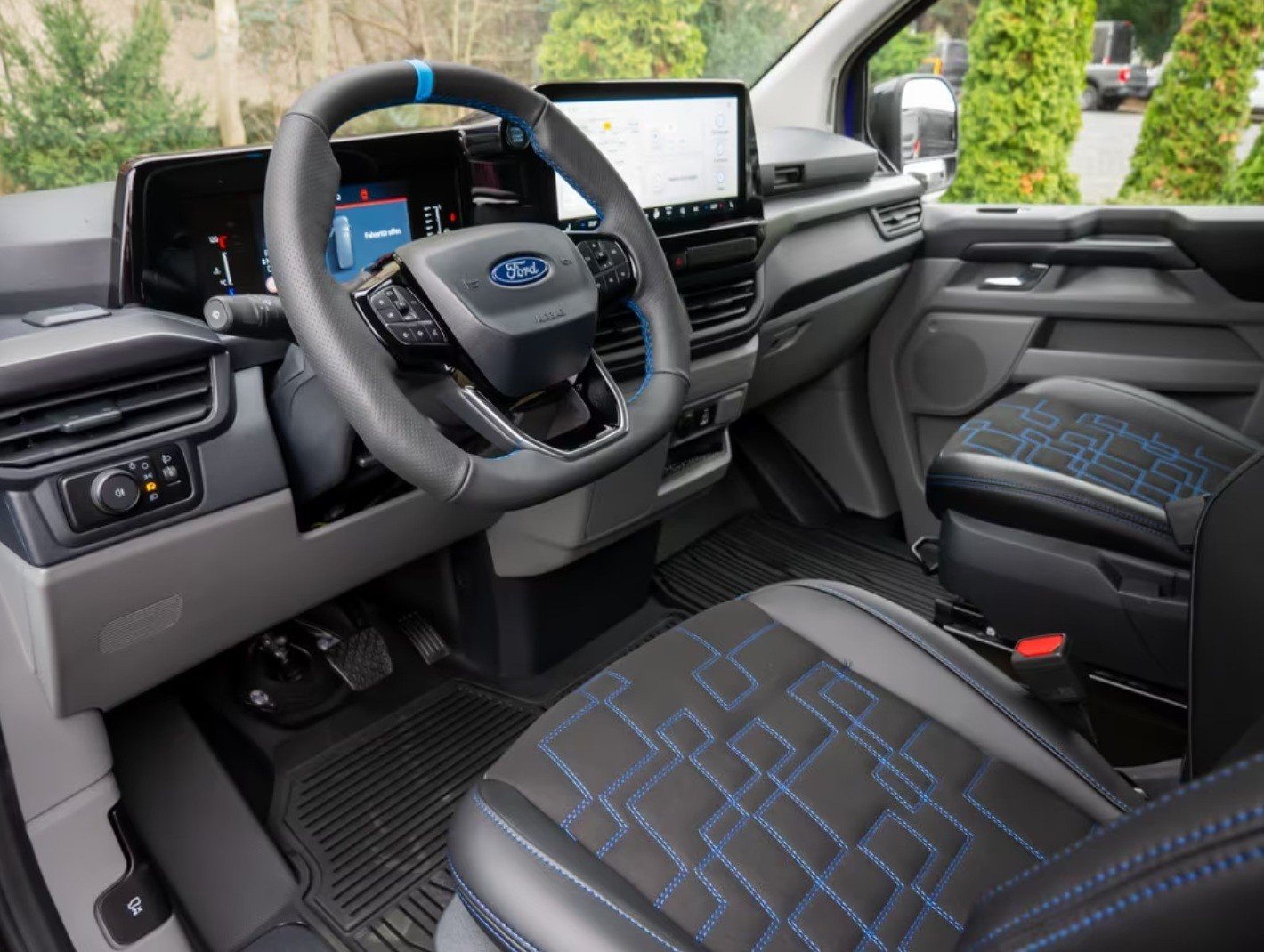 FORD Transit CUSTOM MS-RT 320L1 AWD SHZ NAVI AHK LED, Diesel, New car, Automatic - 5
