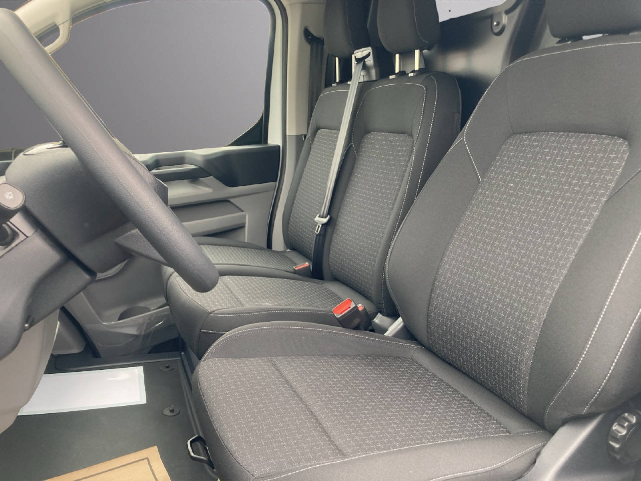 FORD Transit Custom Van 320 L1 2.0 EcoBlue 136 PS Trend, Diesel, Neuwagen, Automatik - 4