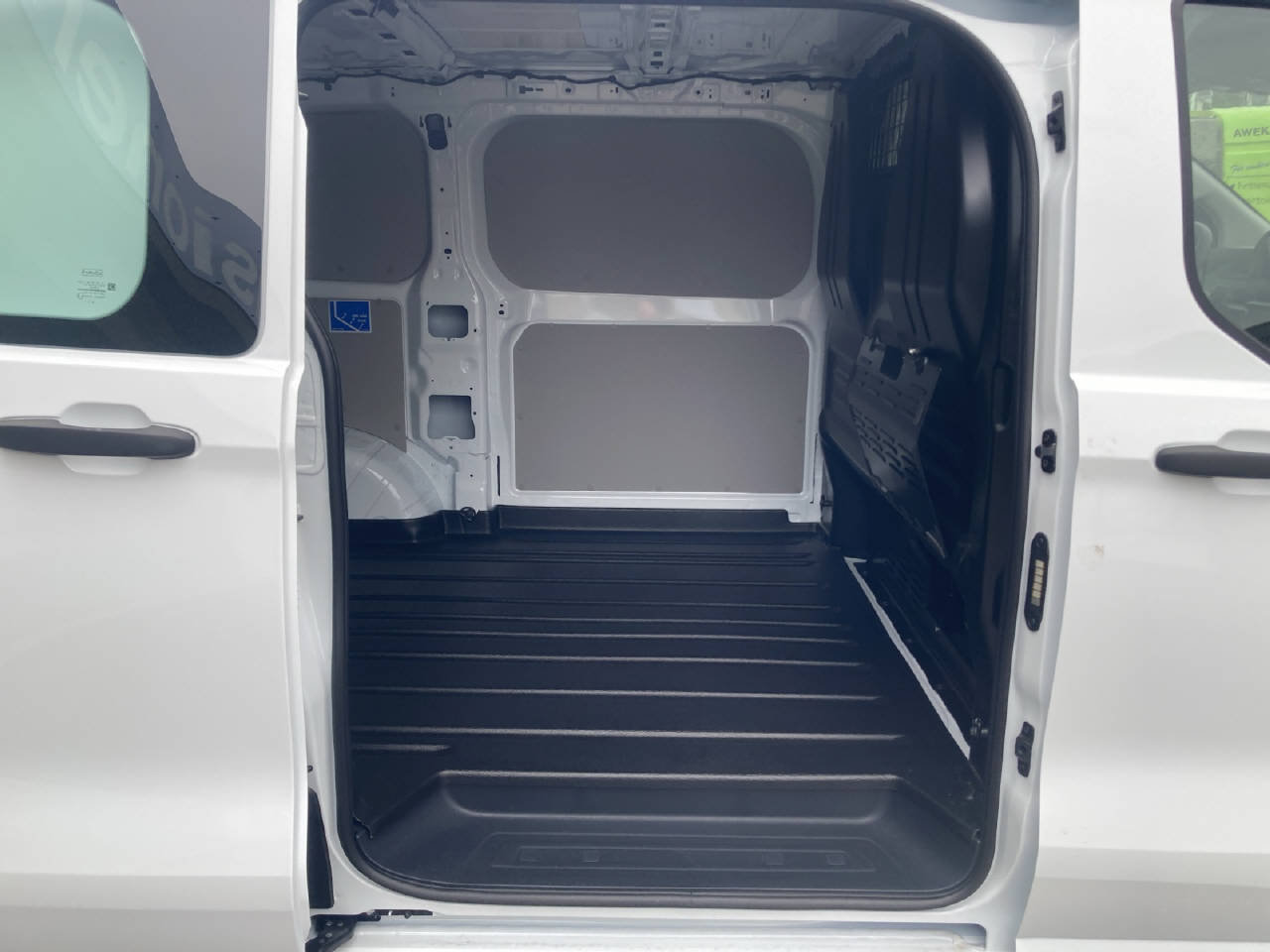 FORD Transit Custom Van 320 L1 2.0 EcoBlue 136 PS Trend, Diesel, Neuwagen, Automatik - 5