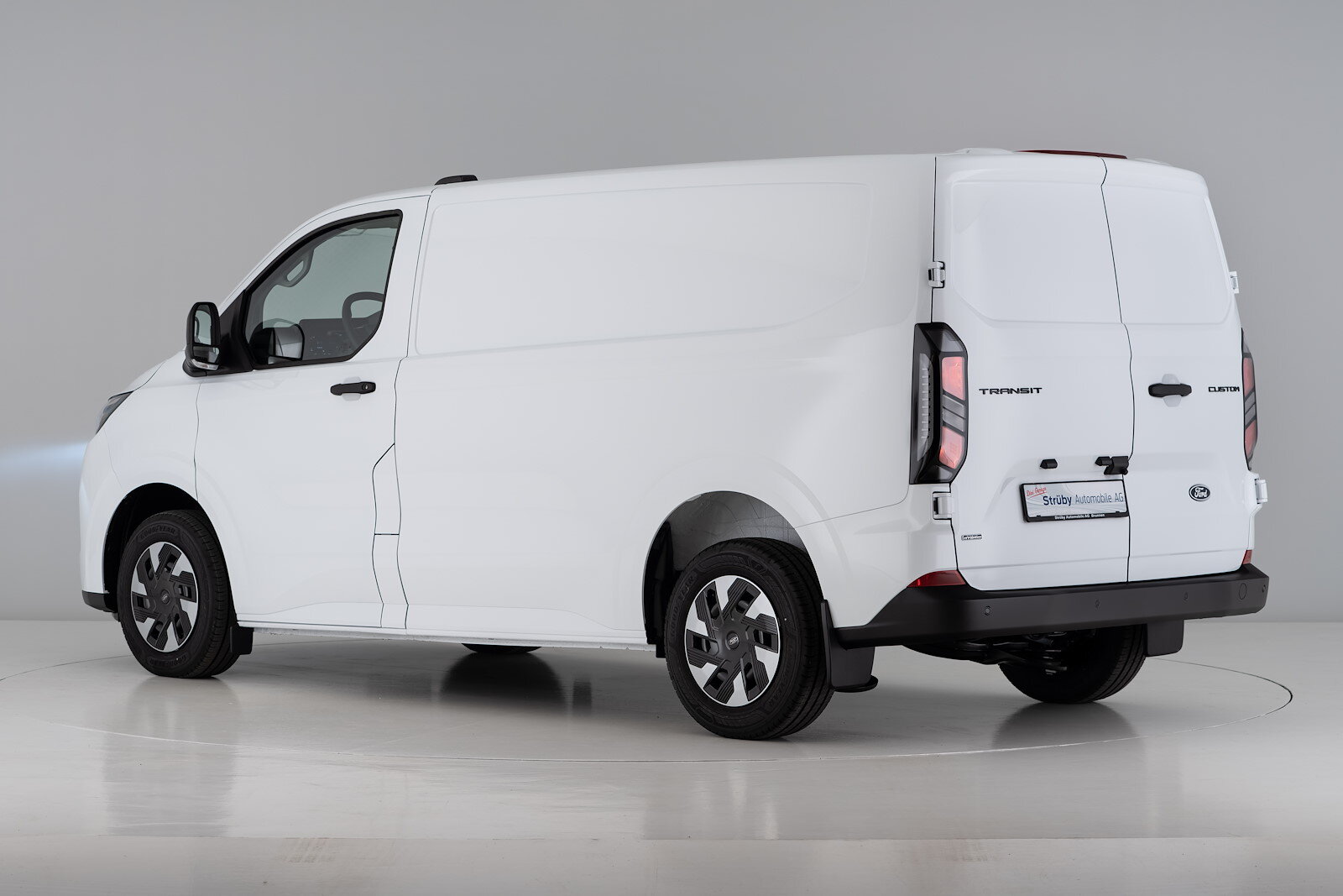 FORD Transit Custom Van 320 L1 2.5 Duratec 233PS Trend PHEV, Plug-in-Hybrid Petrol/Electric, New car, Automatic - 4