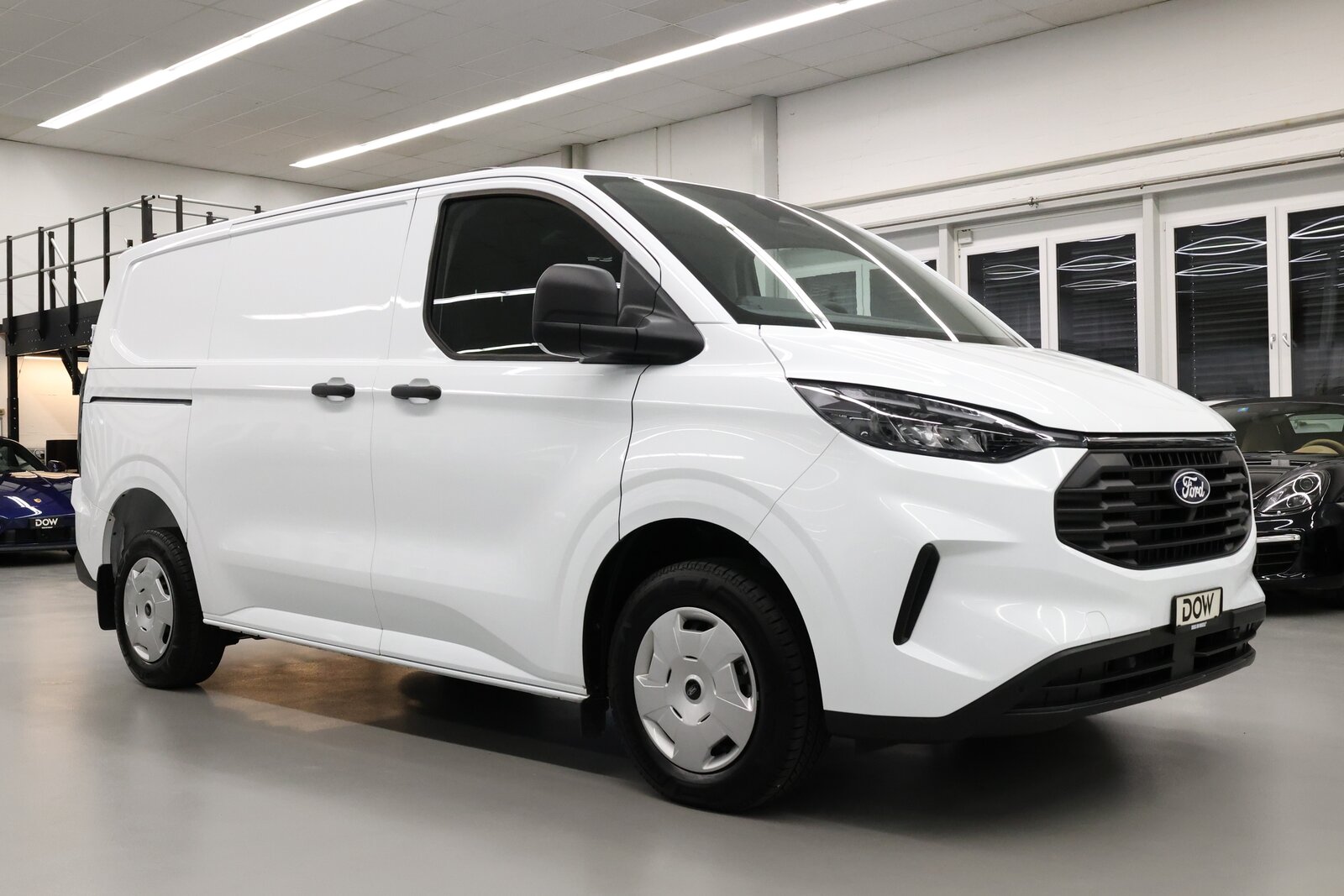 FORD Transit Custom Van 320 L1 2.0 EcoBlue 136 Trend 4x4, Diesel, Auto nuove, Automatico - 2